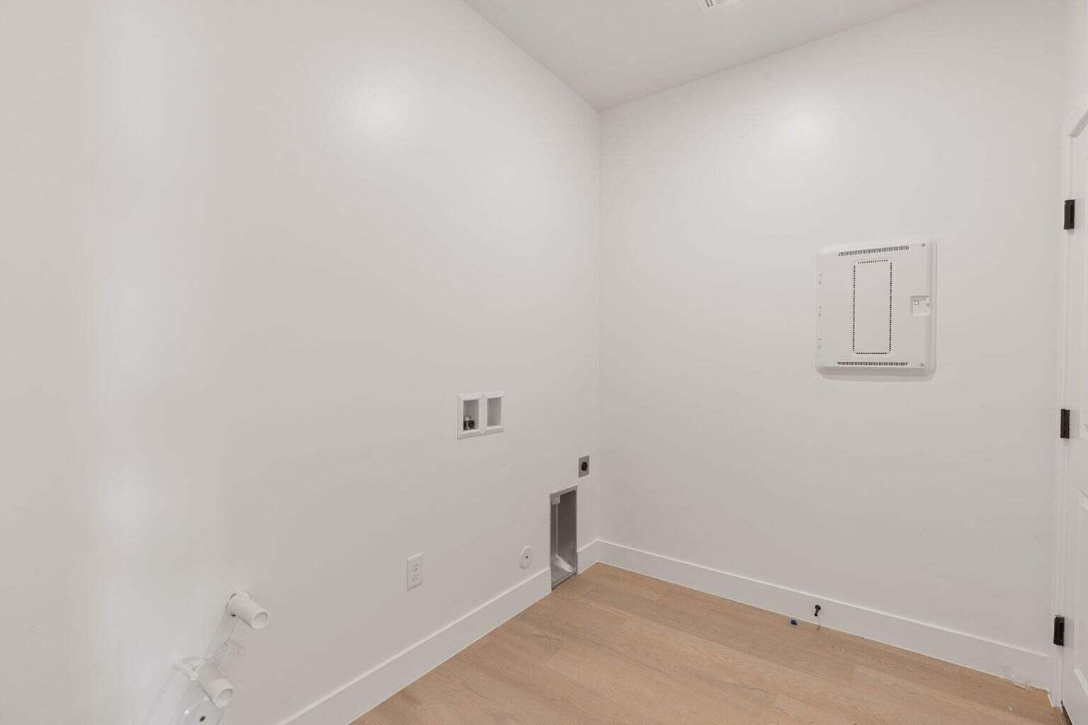 DIXIE HEIGHTS - Residential