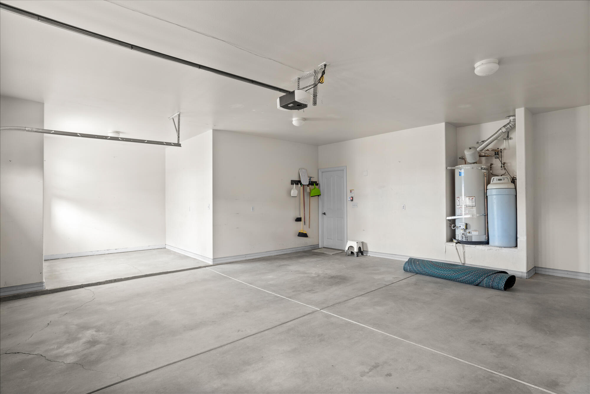 COUNTRYSIDE - Residential