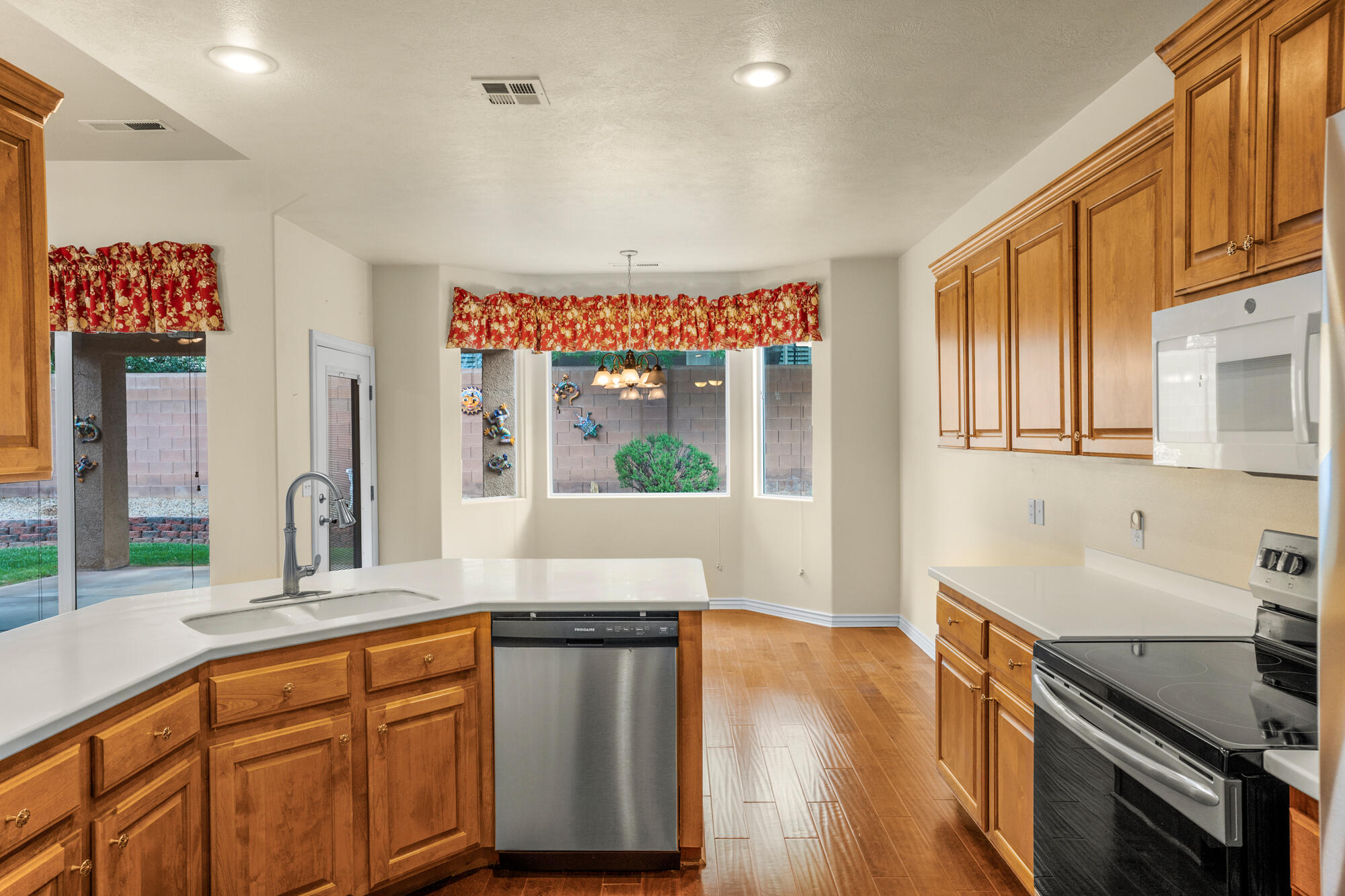 COUNTRYSIDE - Residential