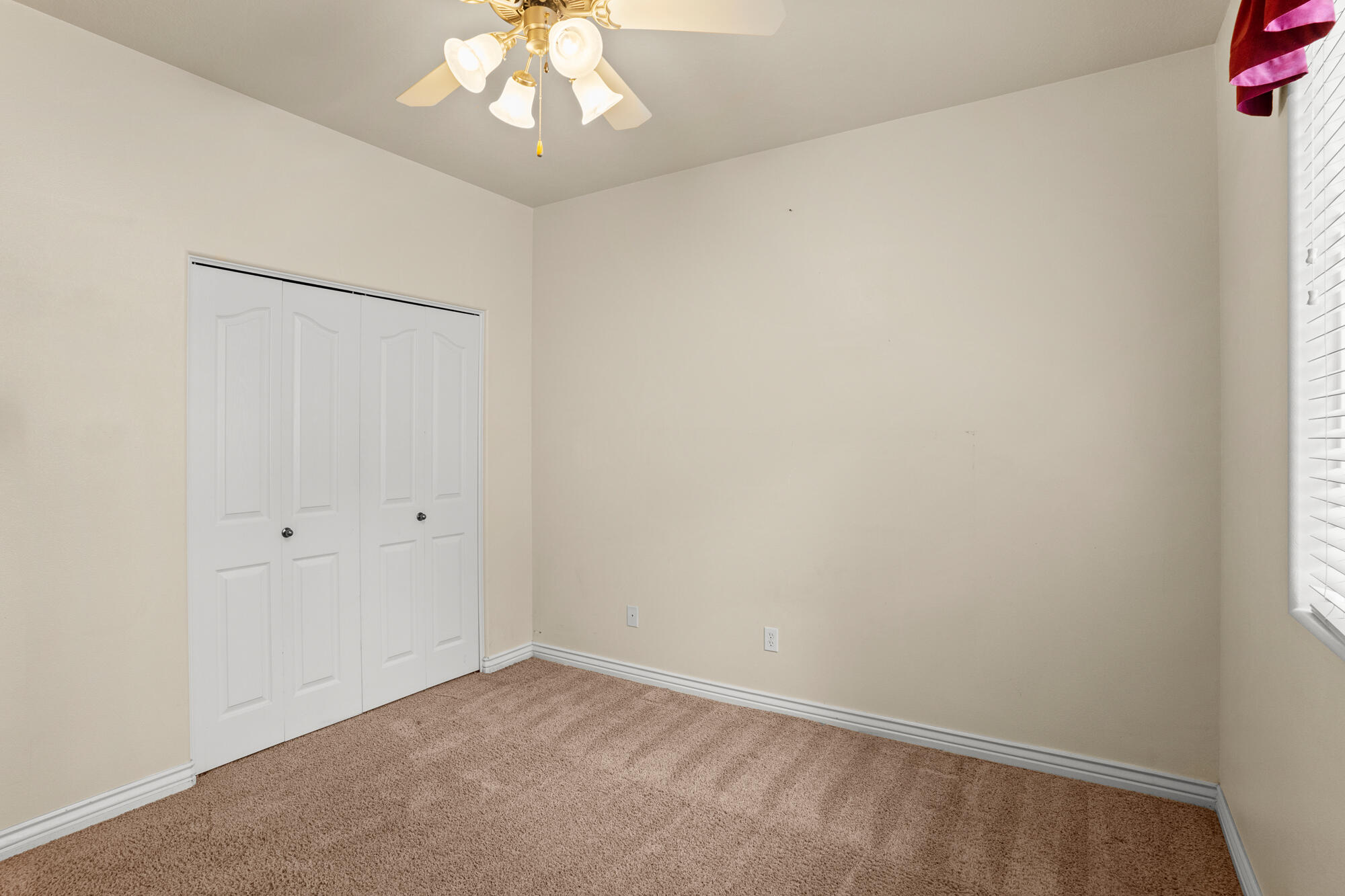 COUNTRYSIDE - Residential