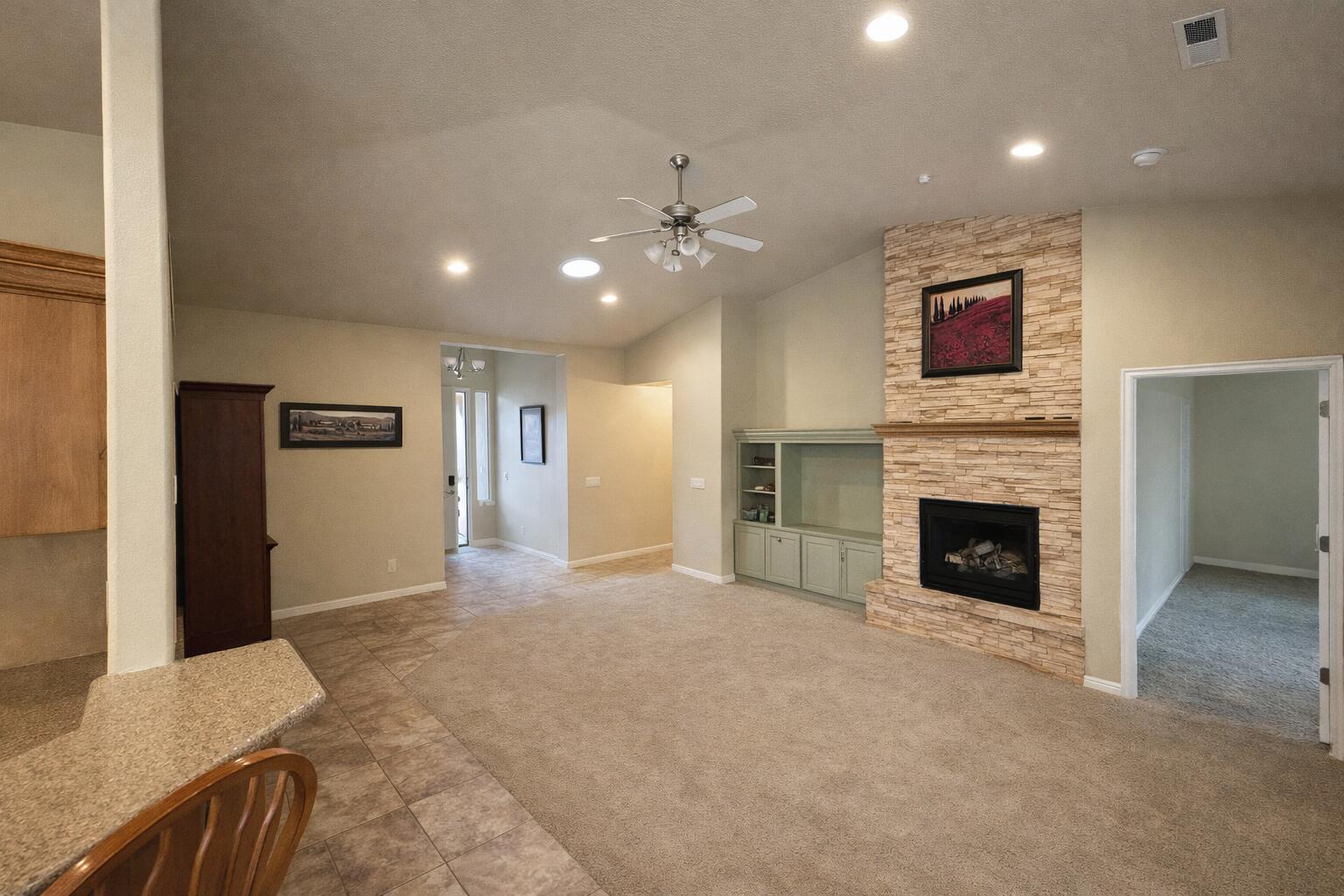 ANTHEM ESTATES - Residential