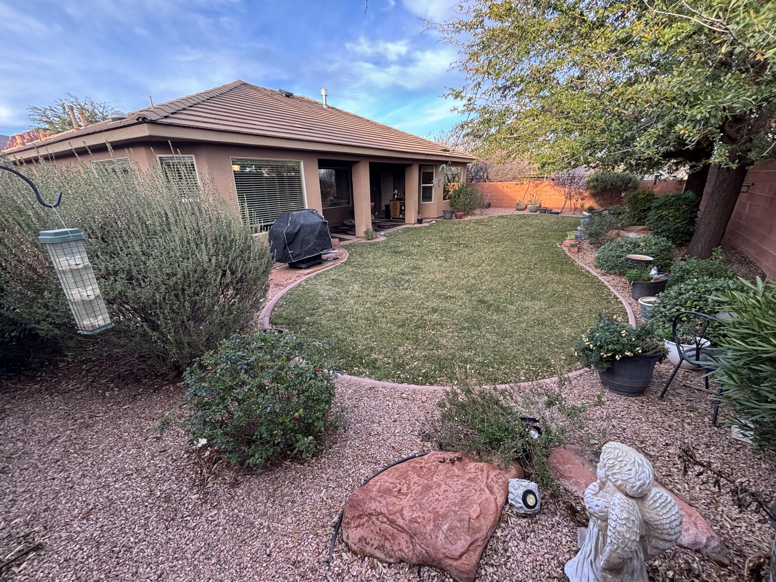 ANTHEM ESTATES - Residential