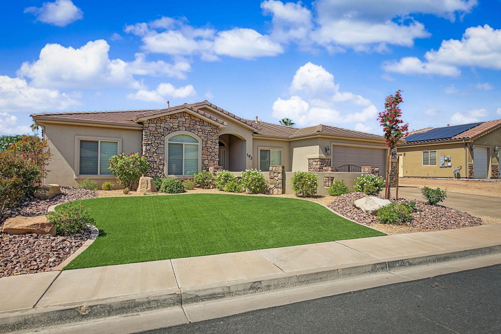 Photo of 193 N 1280 ST W, Saint George, UT 84770 (MLS # 26-276344)