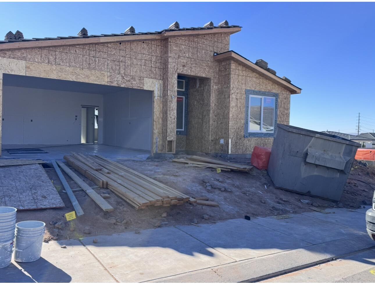 PEREGRINE POINTE WEST - Residential