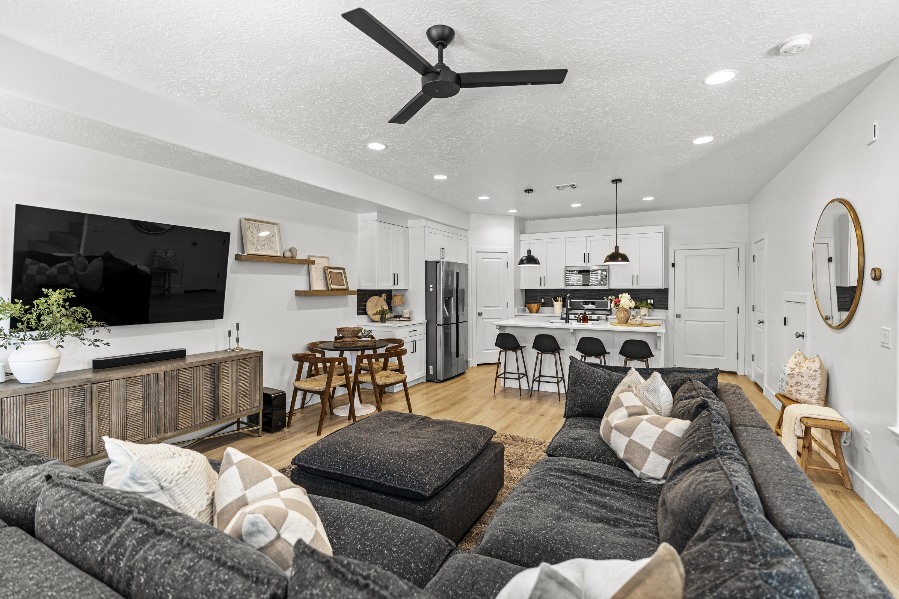 WOODLAND TOWNHOMES - Residential