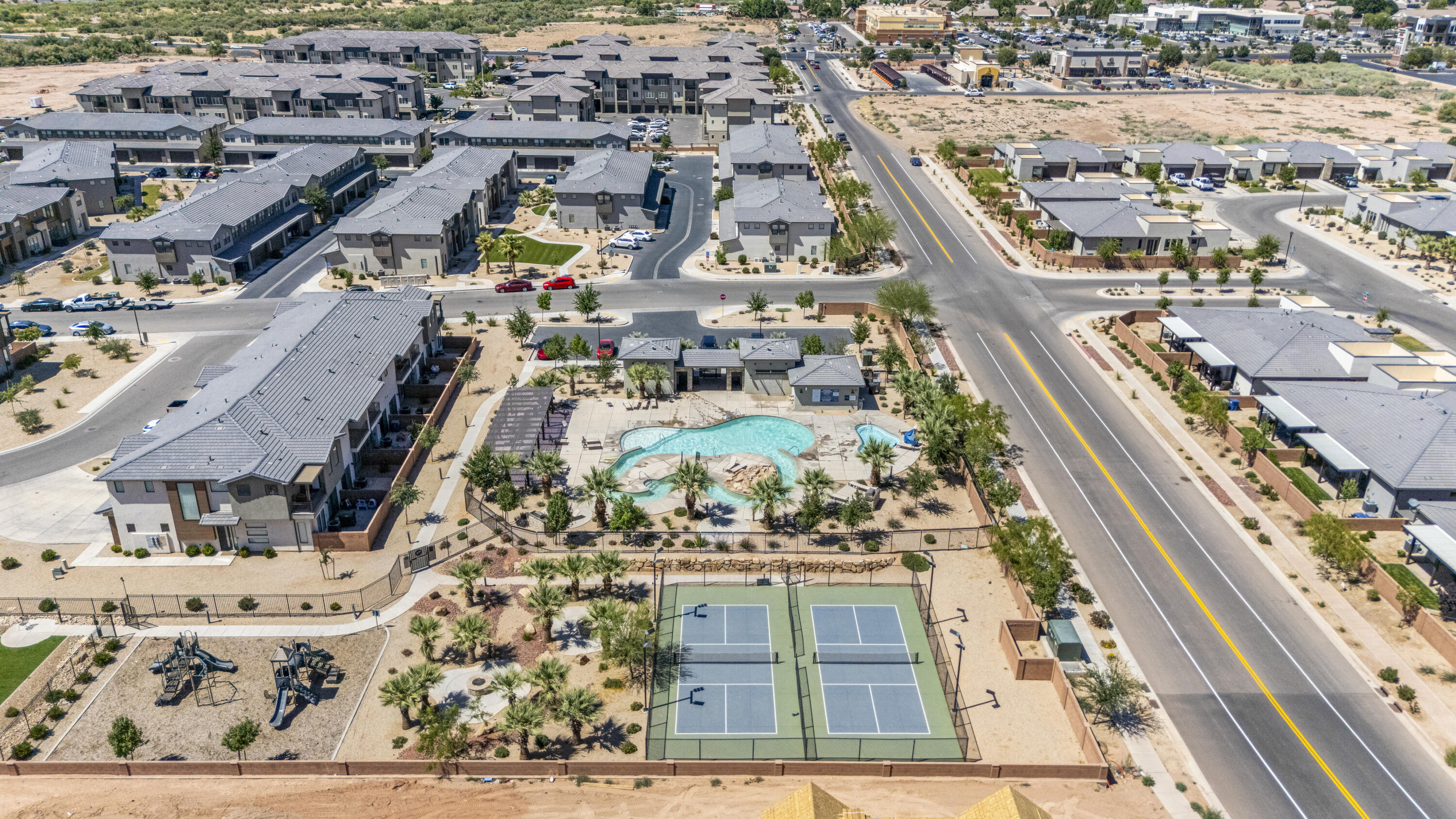 WOODLAND TOWNHOMES - Residential