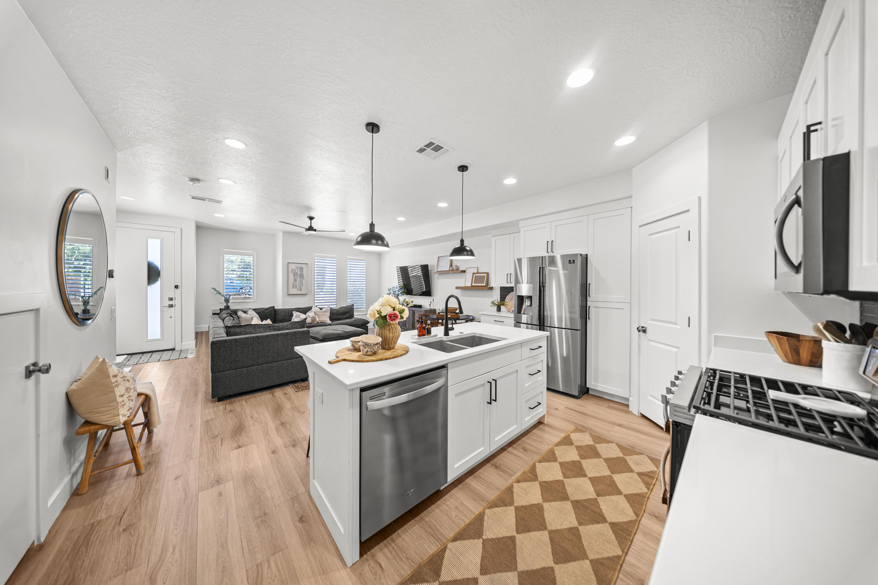 WOODLAND TOWNHOMES - Residential