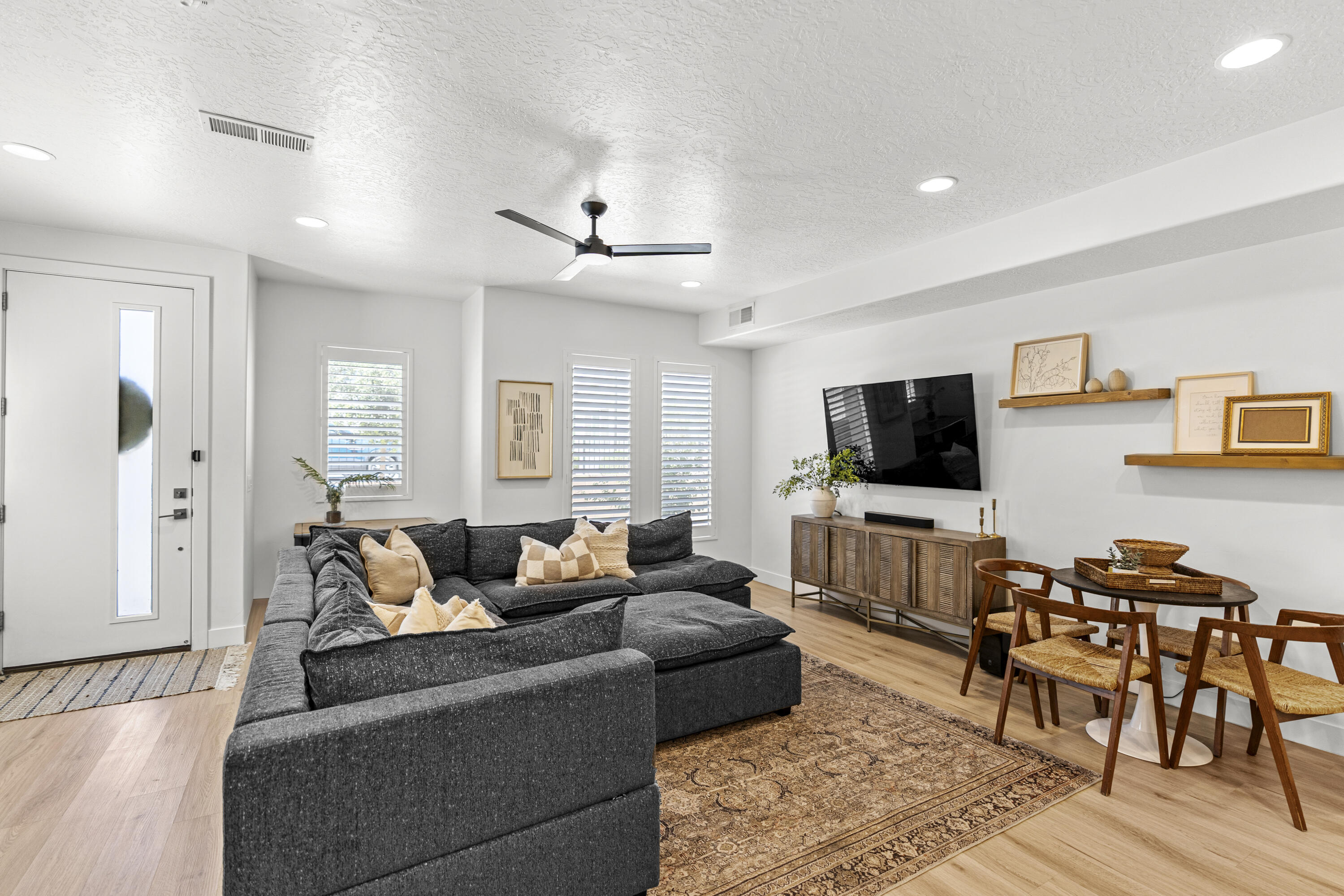 WOODLAND TOWNHOMES - Residential
