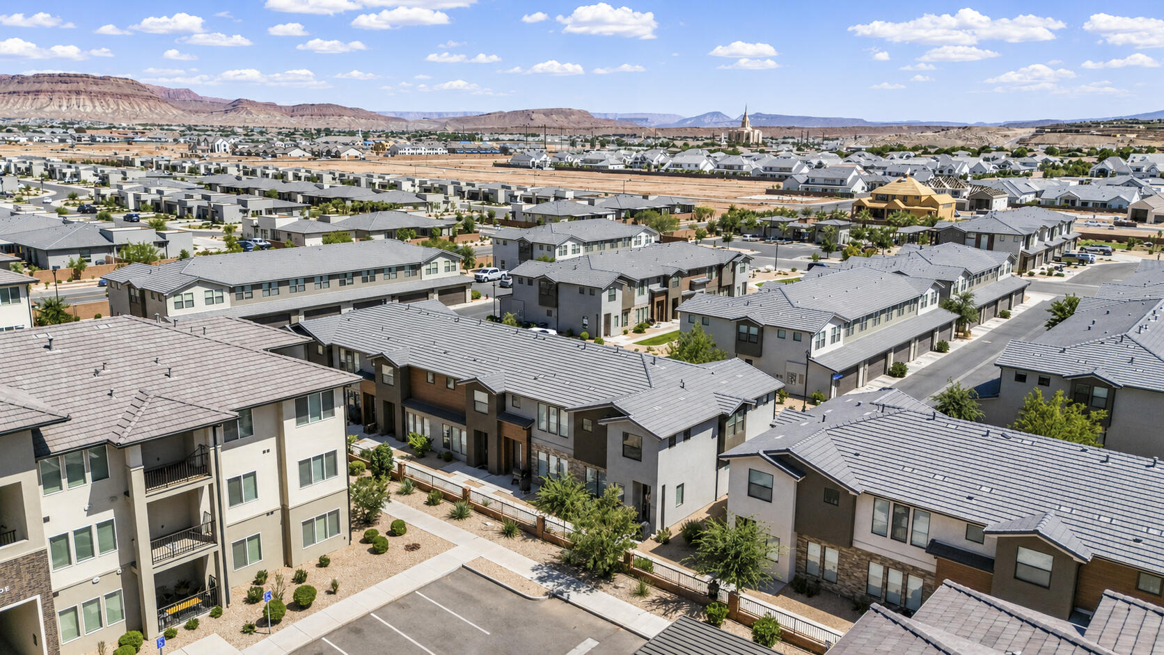 WOODLAND TOWNHOMES - Residential