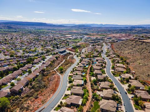 Tiny photo for 24 S Arroyo DR, Saint George, UT 84790 (MLS # 26-270438)