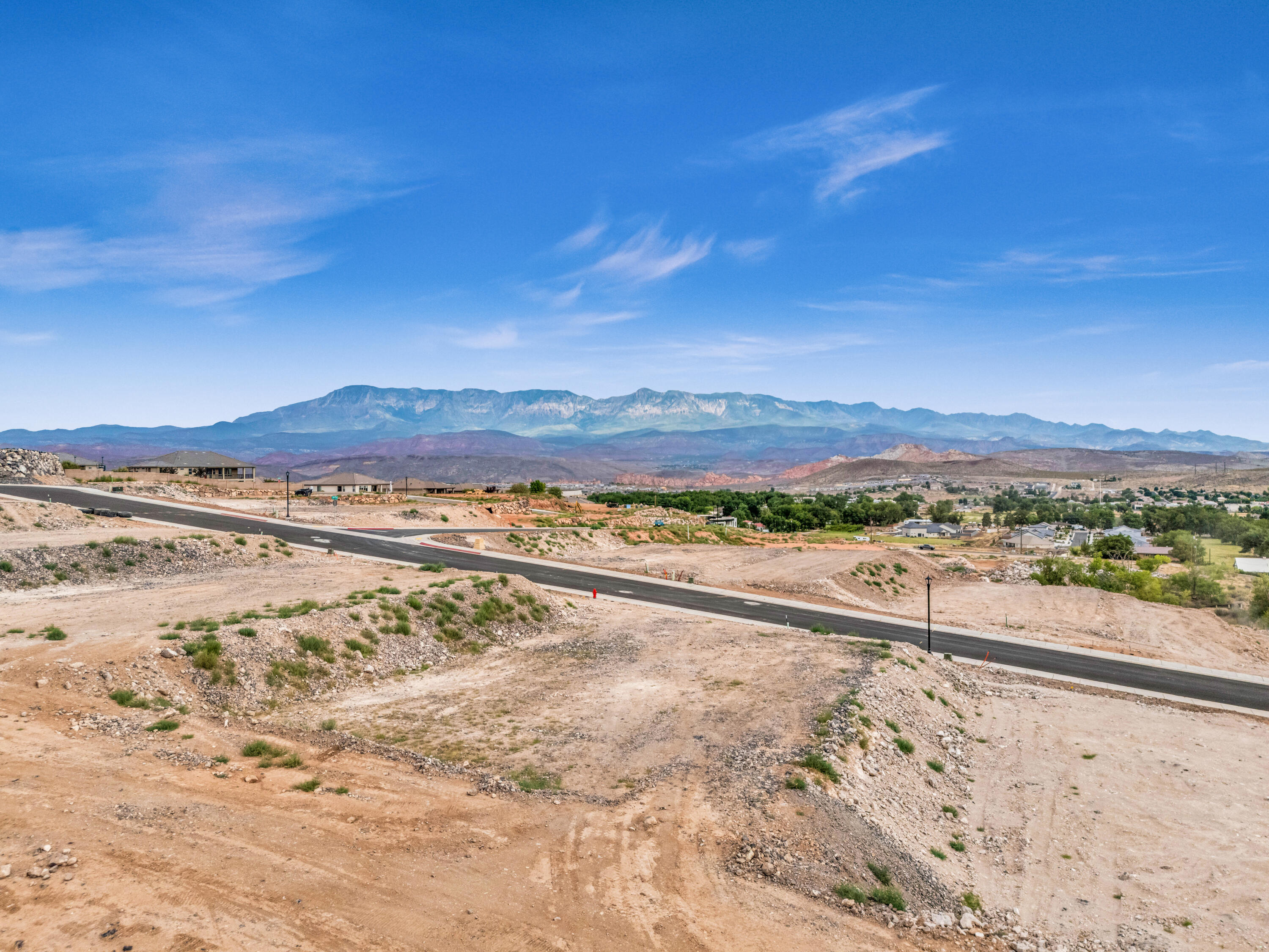 MOUNTAIN VIEW ESTATES - Land