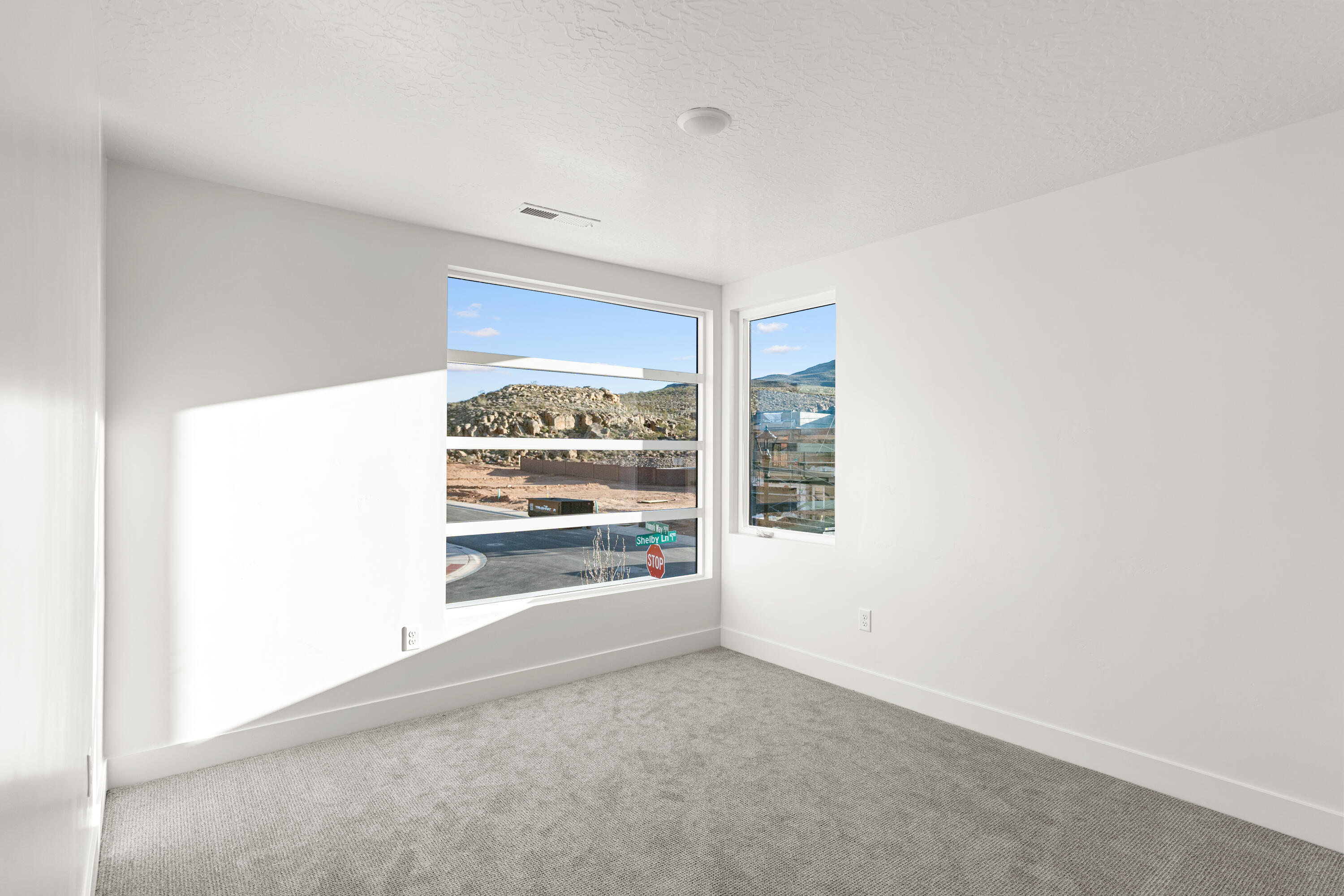DESERT REFLECTION - Residential