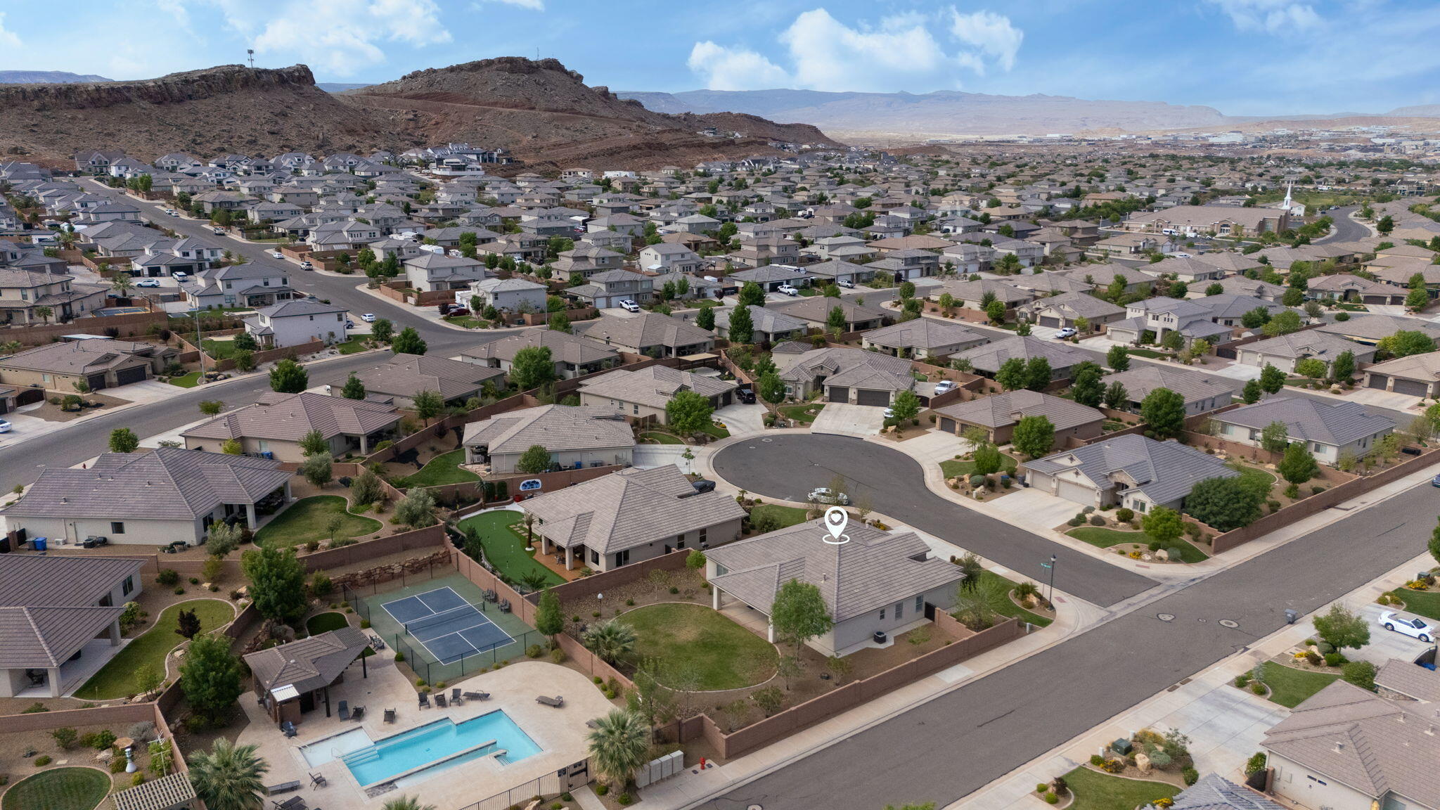 ELMWOOD ESTATES - Residential