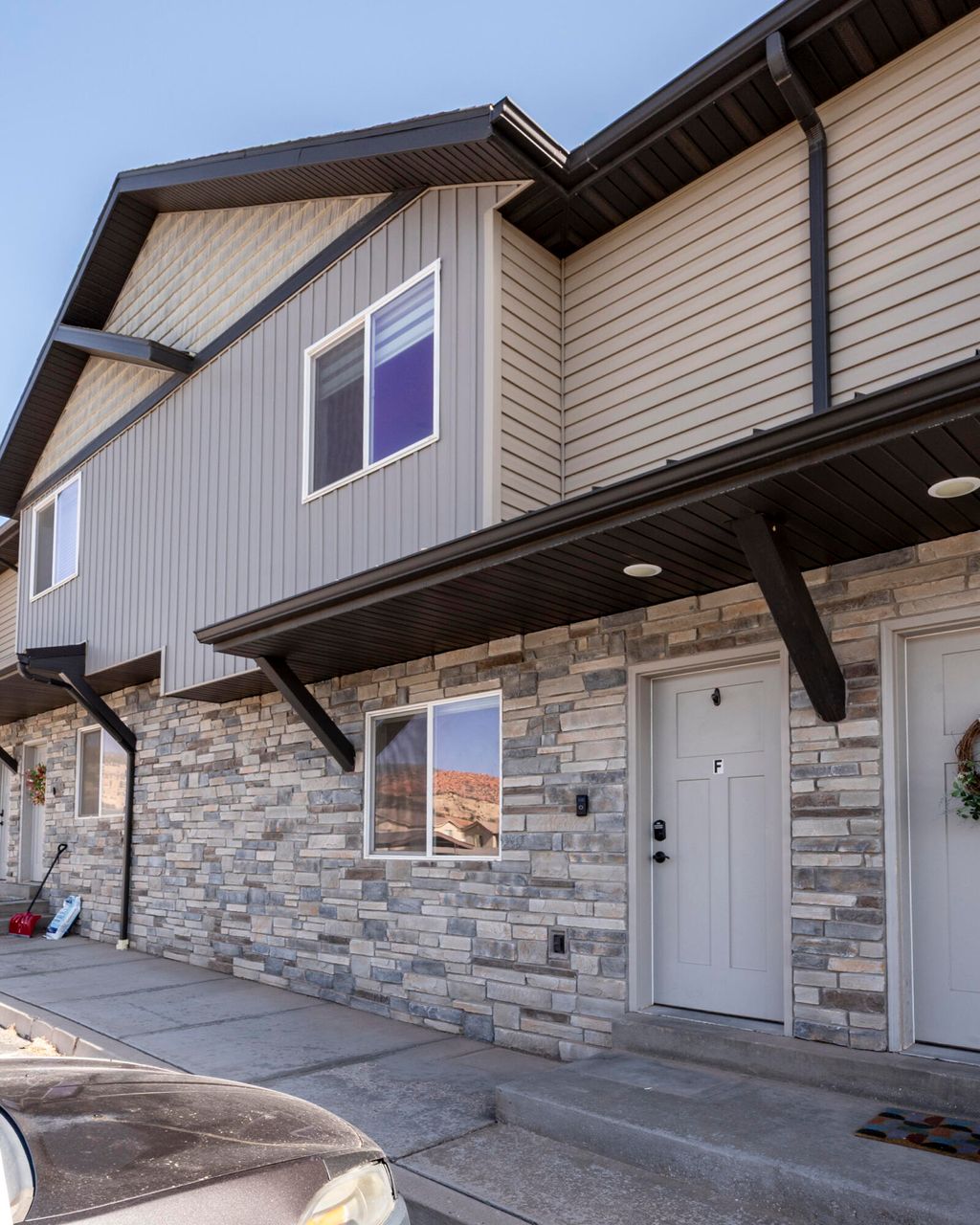 Photo of 920 S 25 E Unit 1F, Cedar City, UT 84720 (MLS # 26-272432)
