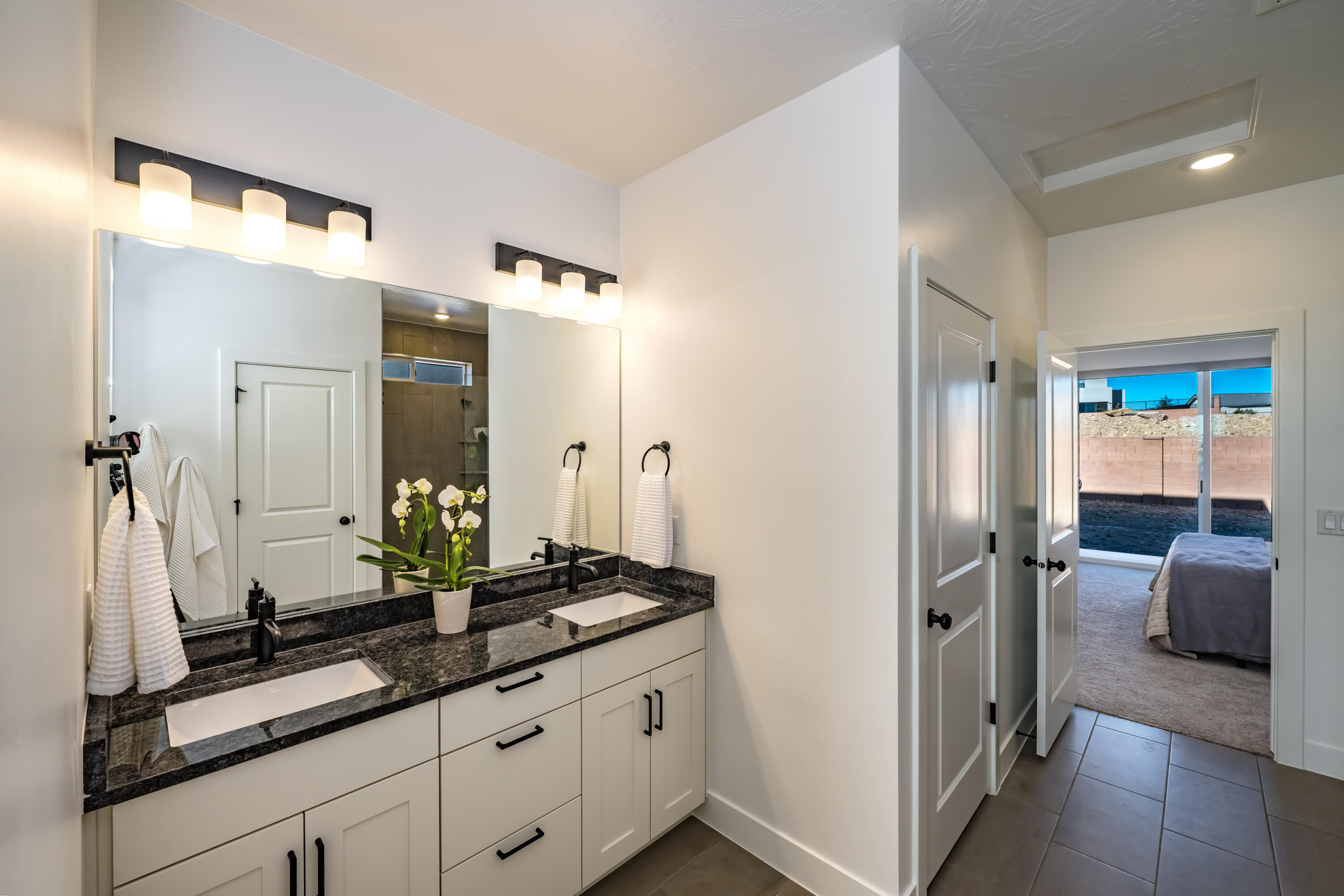 SALARNO HILLS AT DIVARIO - Residential