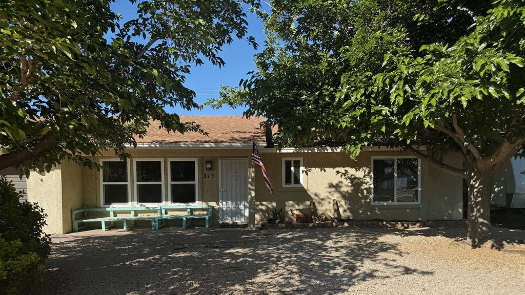 Photo of 315 N PLAYA DELLA ROSITA, Washington, UT 84780 (MLS # 26-271605)
