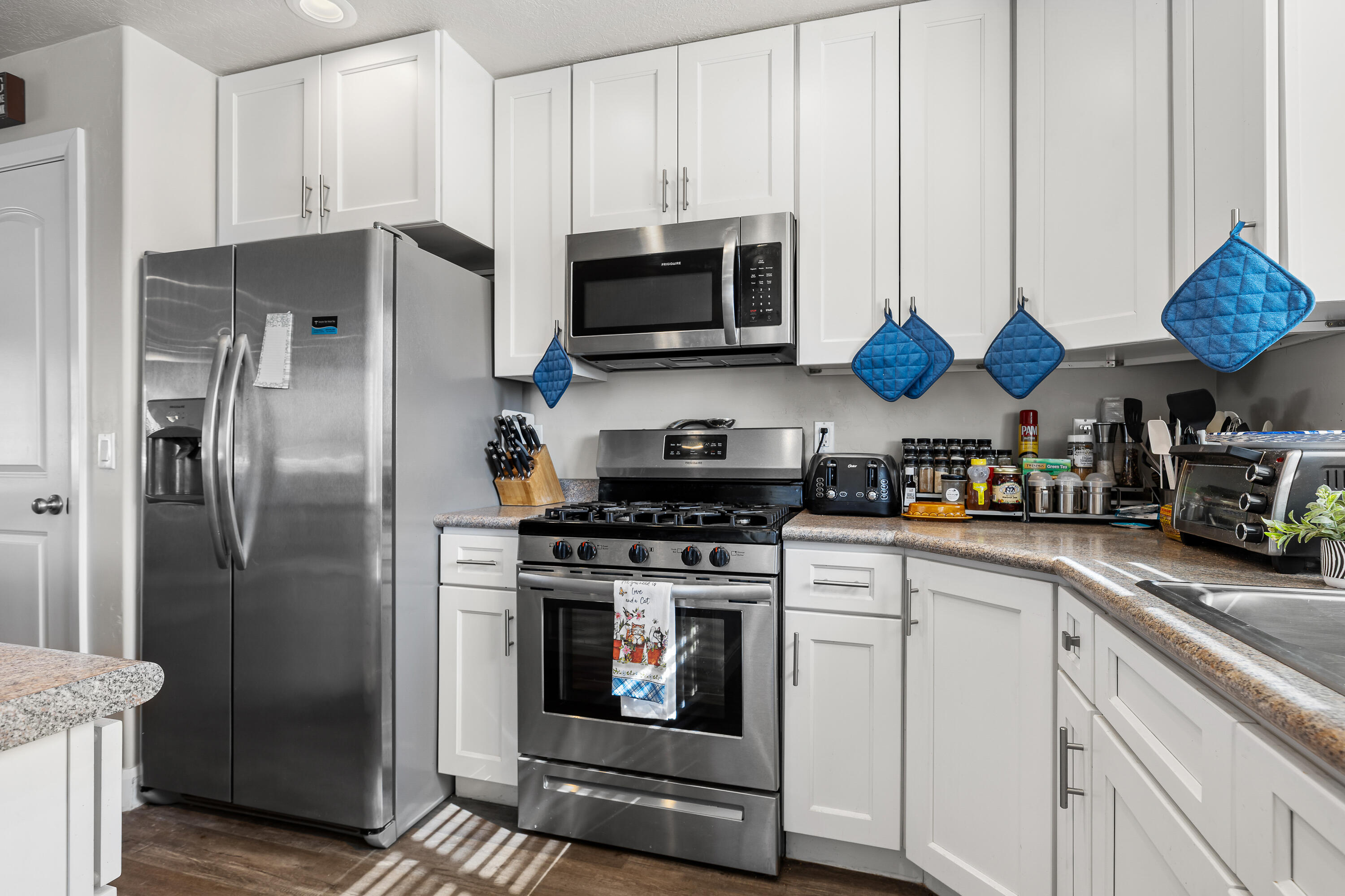 ENTERPRISE VALLEY VIEW ESTATES - Residential