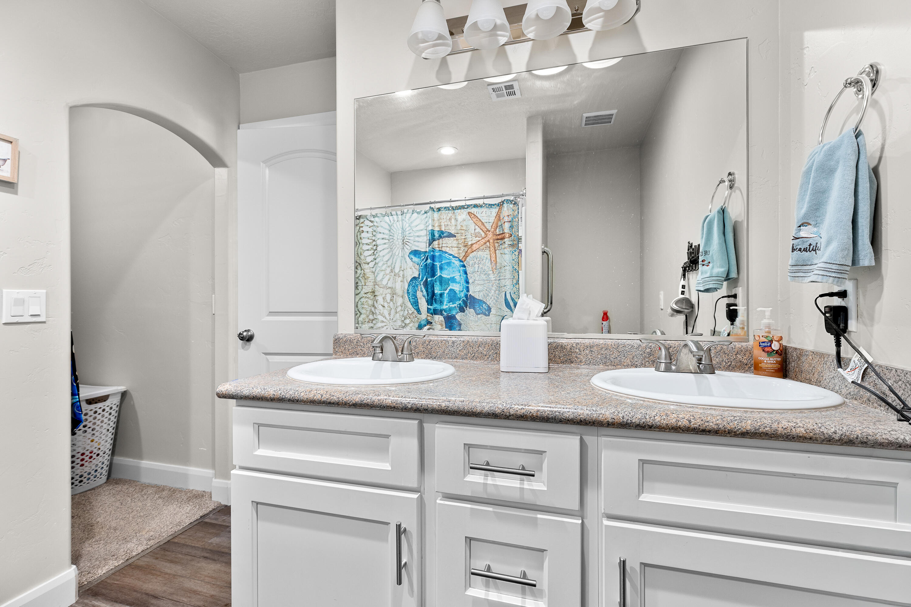 ENTERPRISE VALLEY VIEW ESTATES - Residential