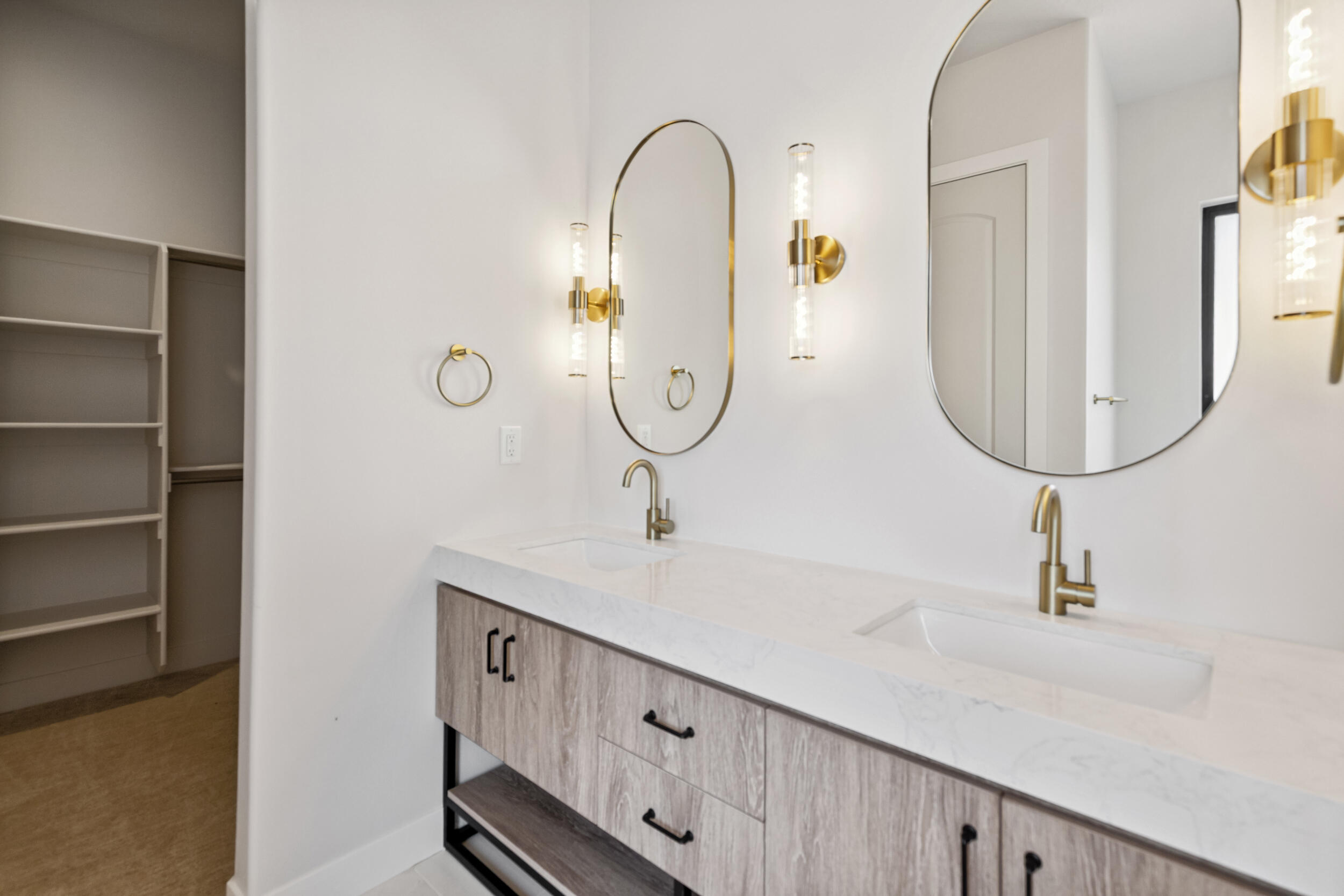 OAK HAVEN - Residential