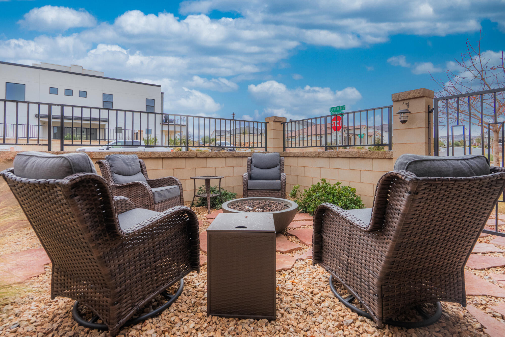 AUBURN HILLS - Residential