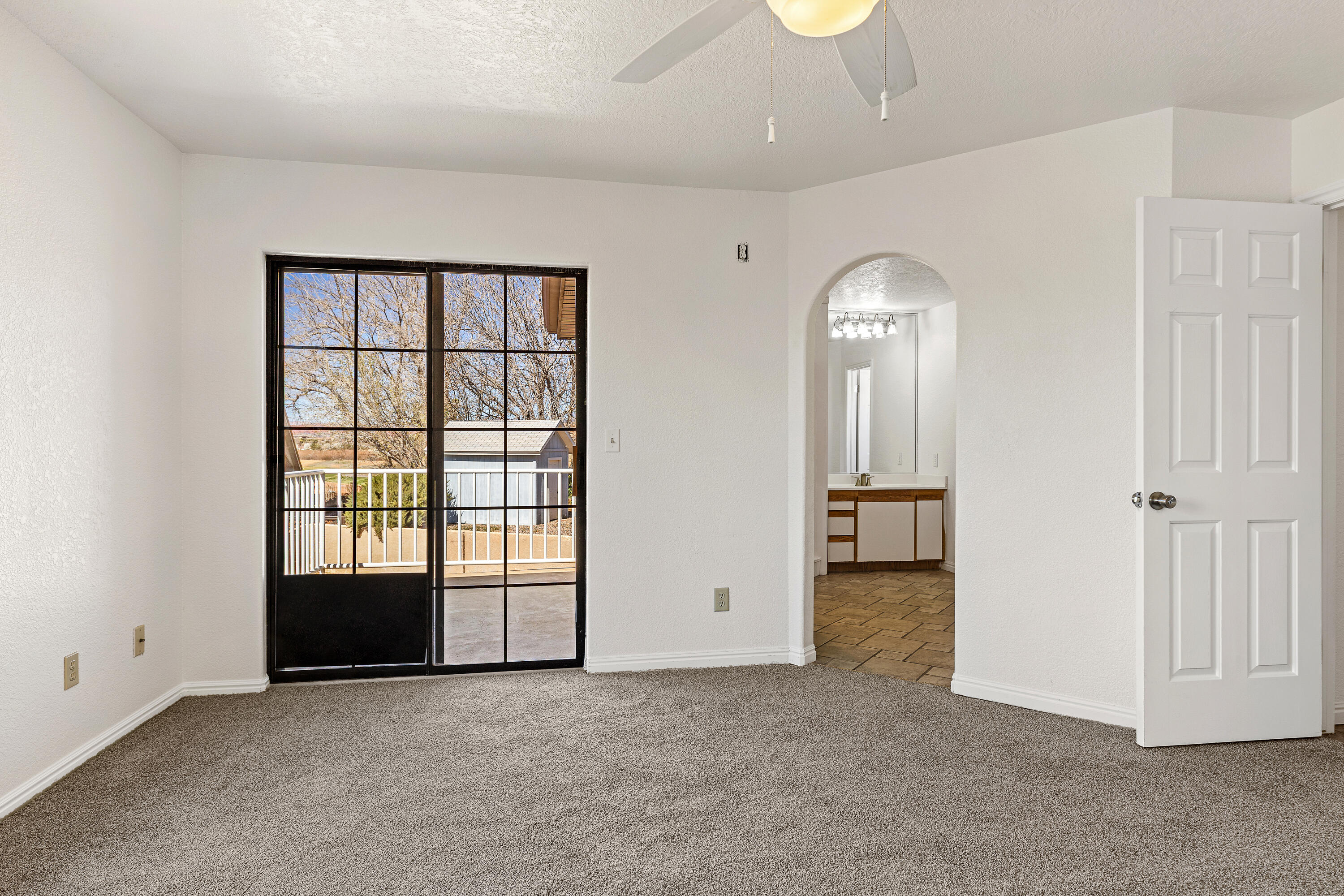 BLOOMINGTON HILLS - Residential