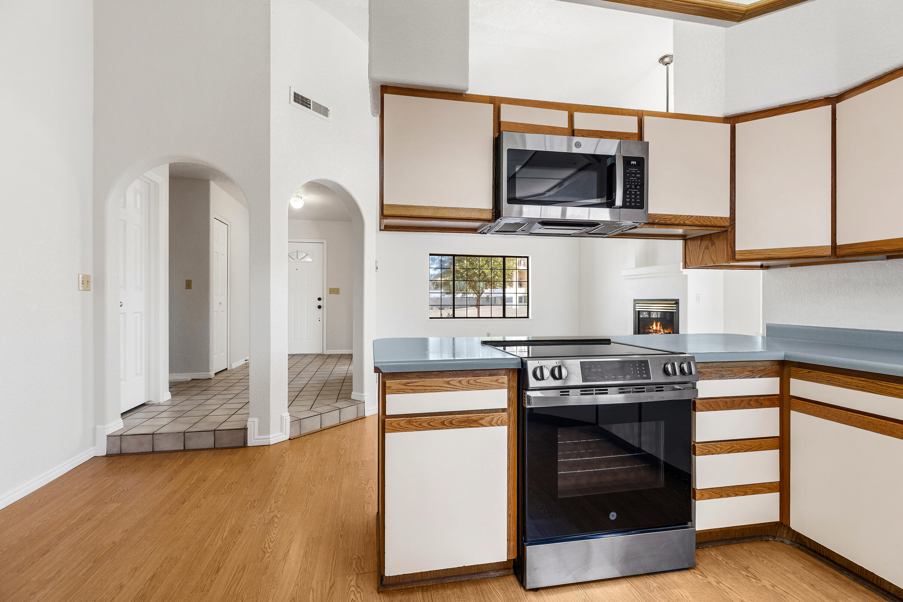 BLOOMINGTON HILLS - Residential