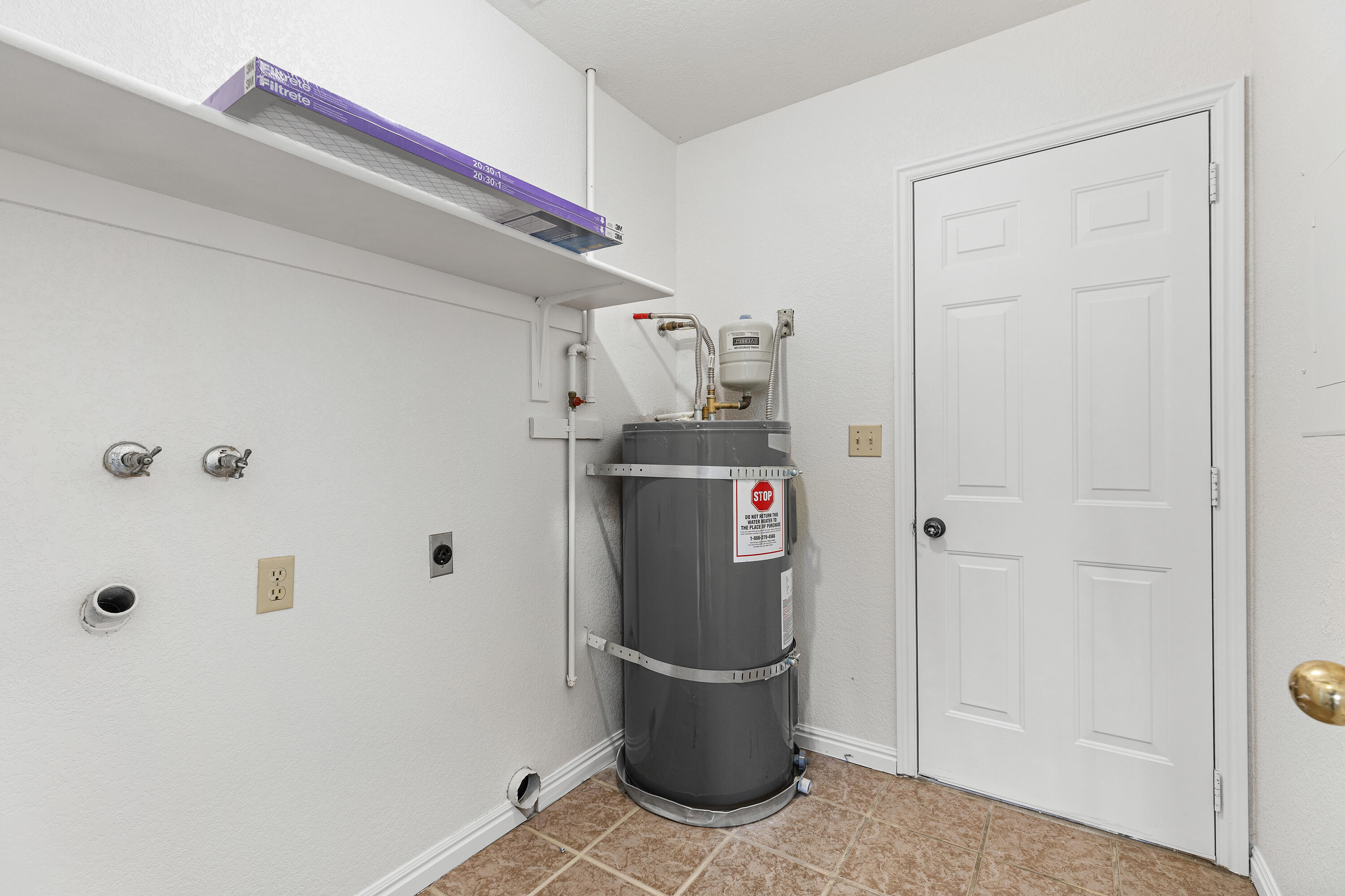 BLOOMINGTON HILLS - Residential