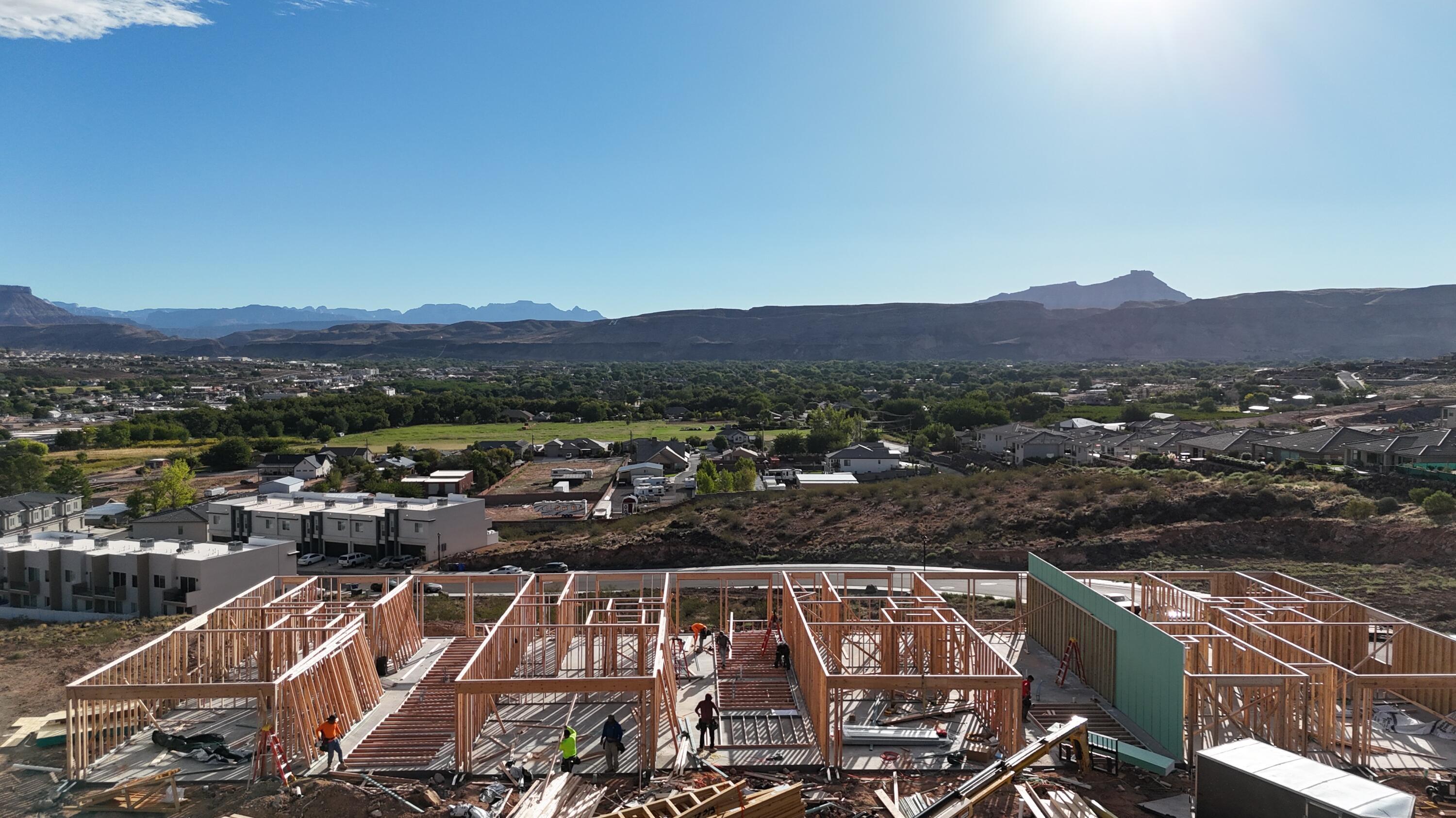 HURRICANE VIEWS - Residential Income
