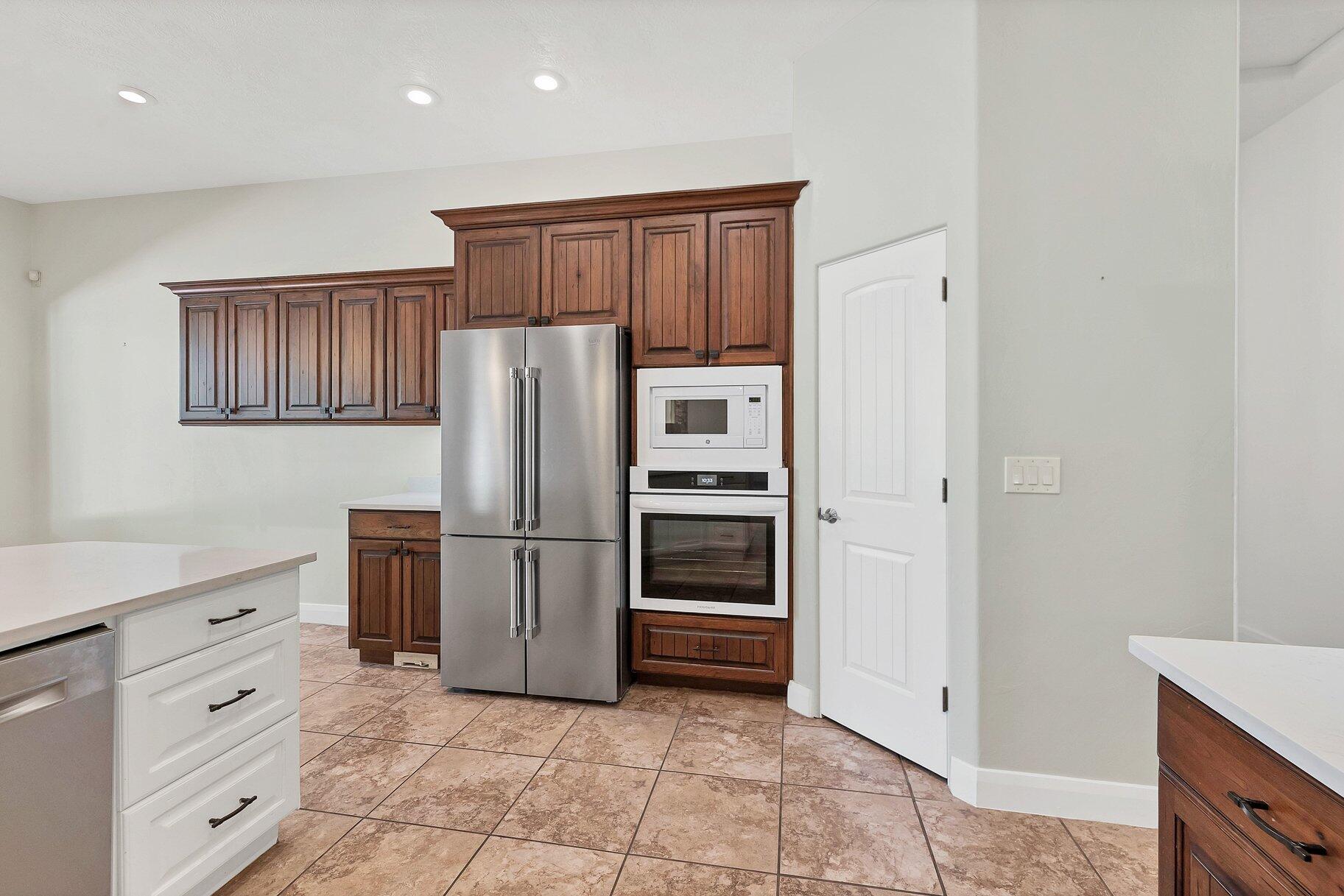 HERITAGE FIELDS - Residential