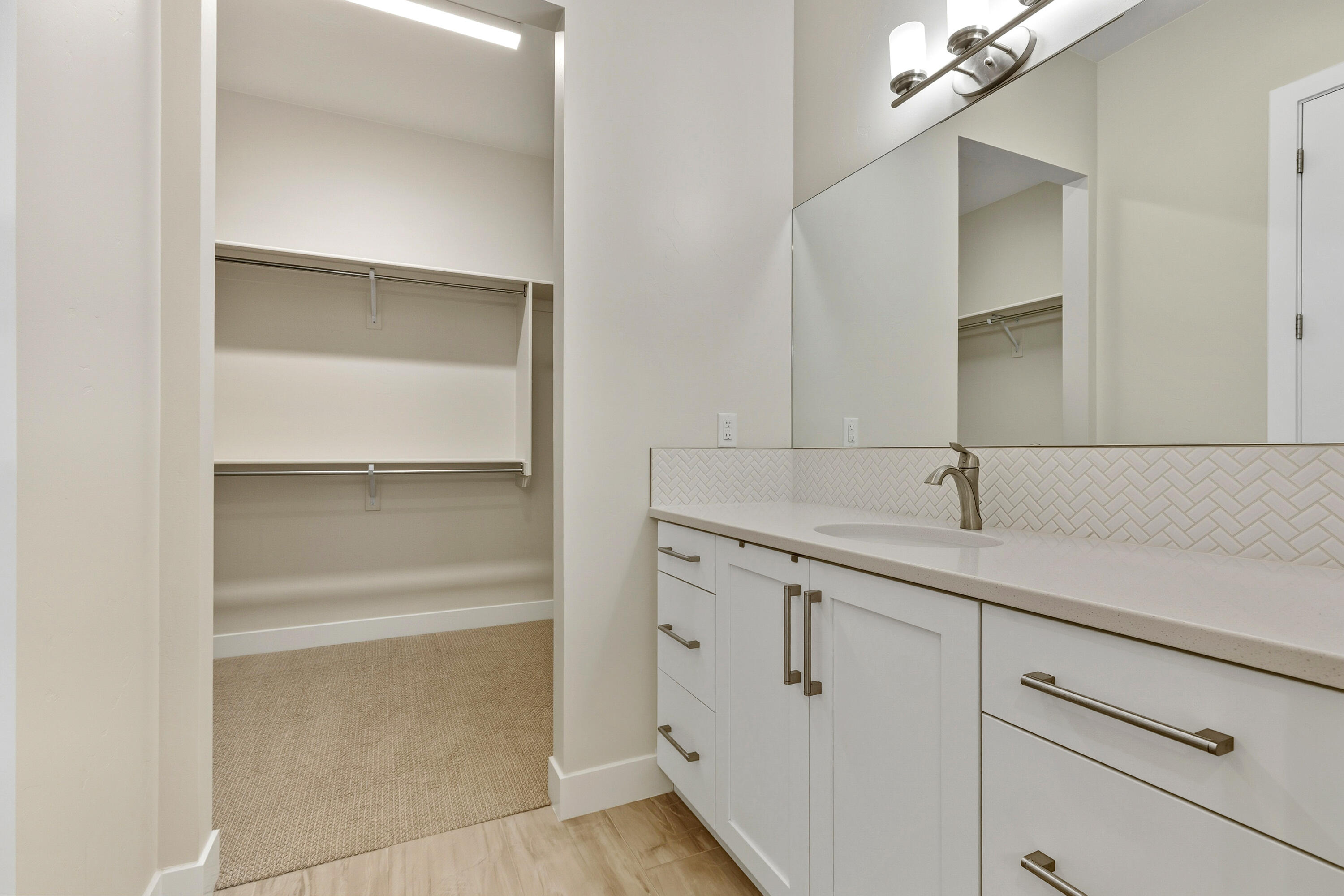 VILLAS AT SUN RIVER - Residential