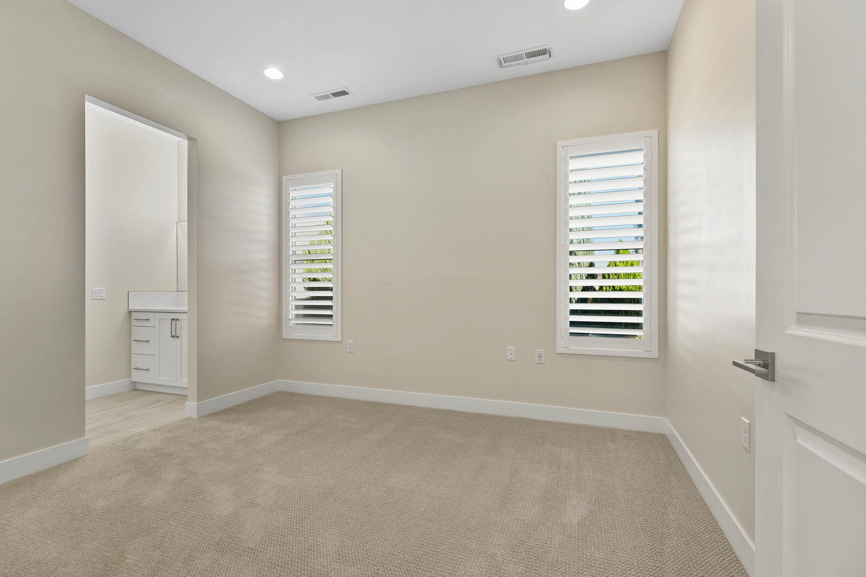 VILLAS AT SUN RIVER - Residential