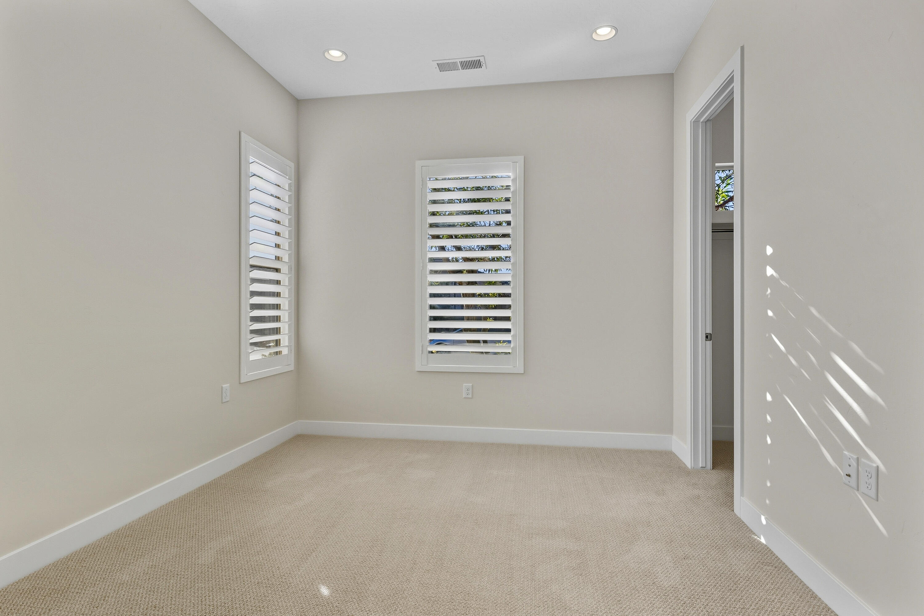 VILLAS AT SUN RIVER - Residential