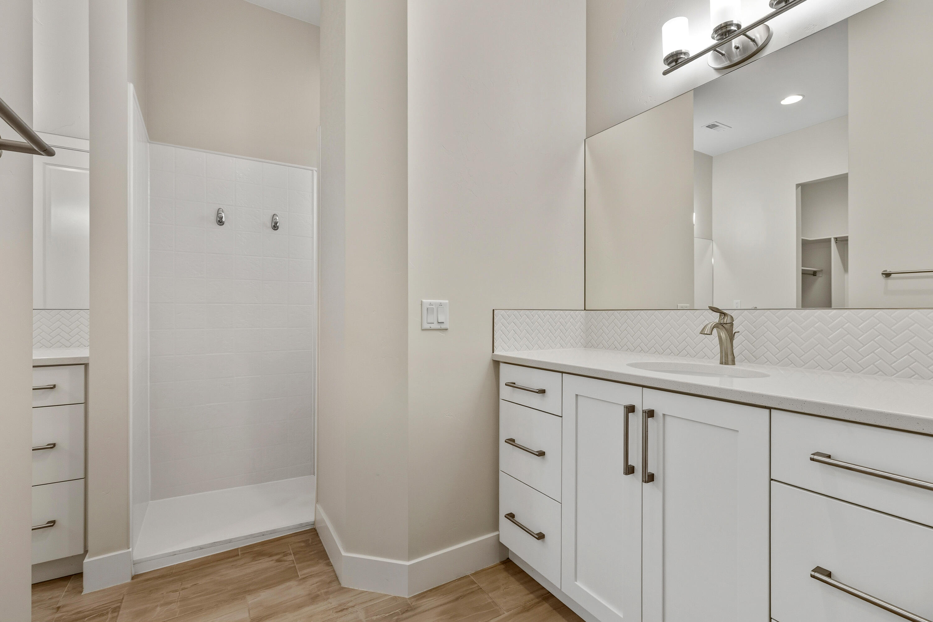 VILLAS AT SUN RIVER - Residential