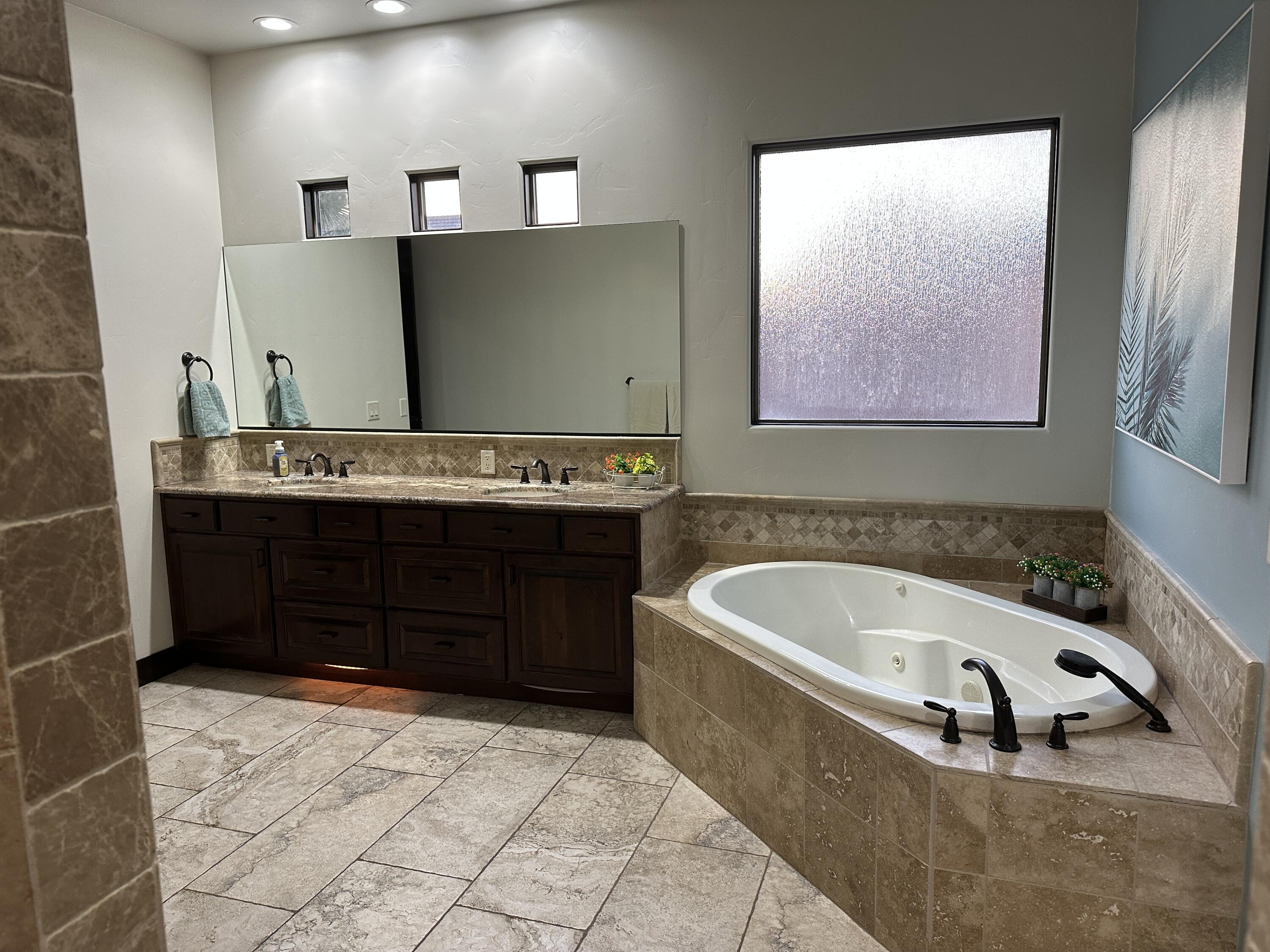 STONE VALLEY ESTATES - Residential