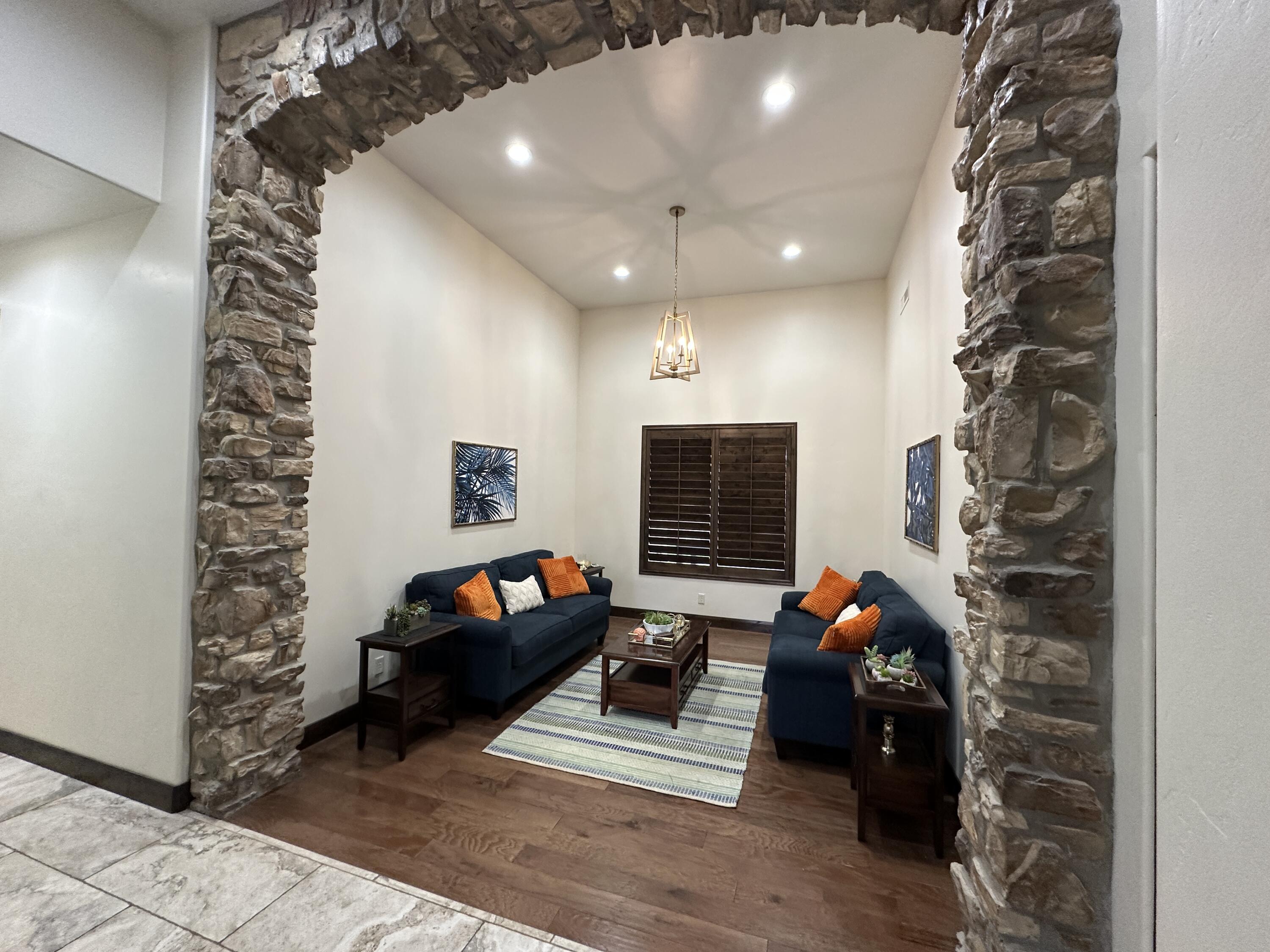 STONE VALLEY ESTATES - Residential