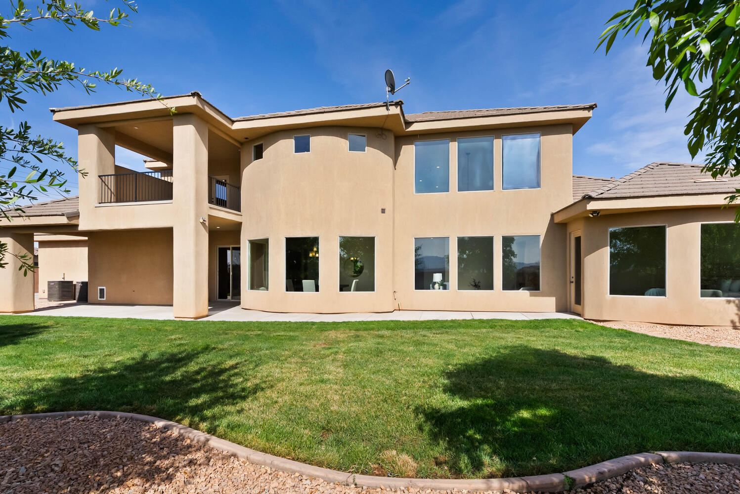 DAYBREAK PARK - Residential