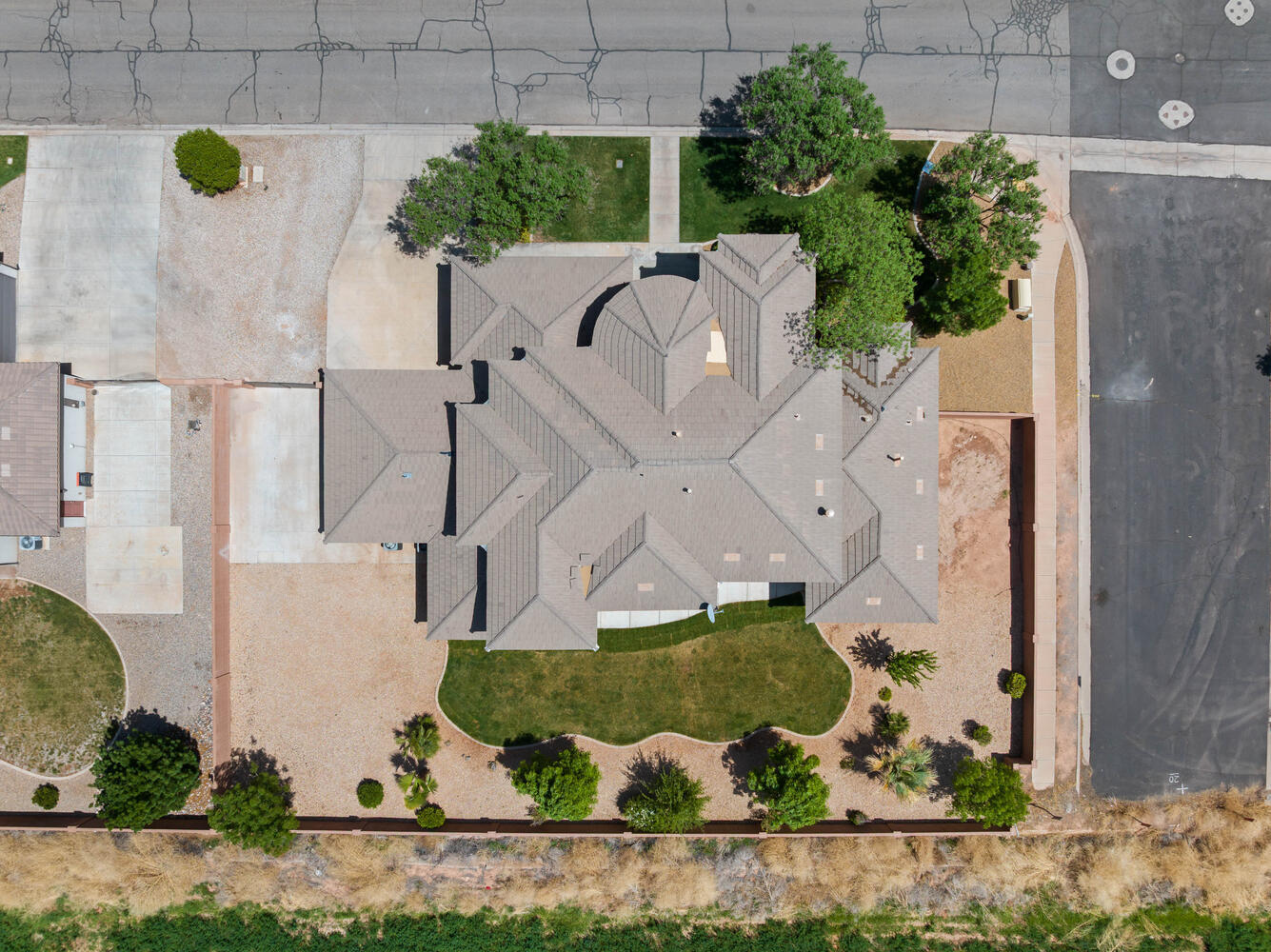 DAYBREAK PARK - Residential