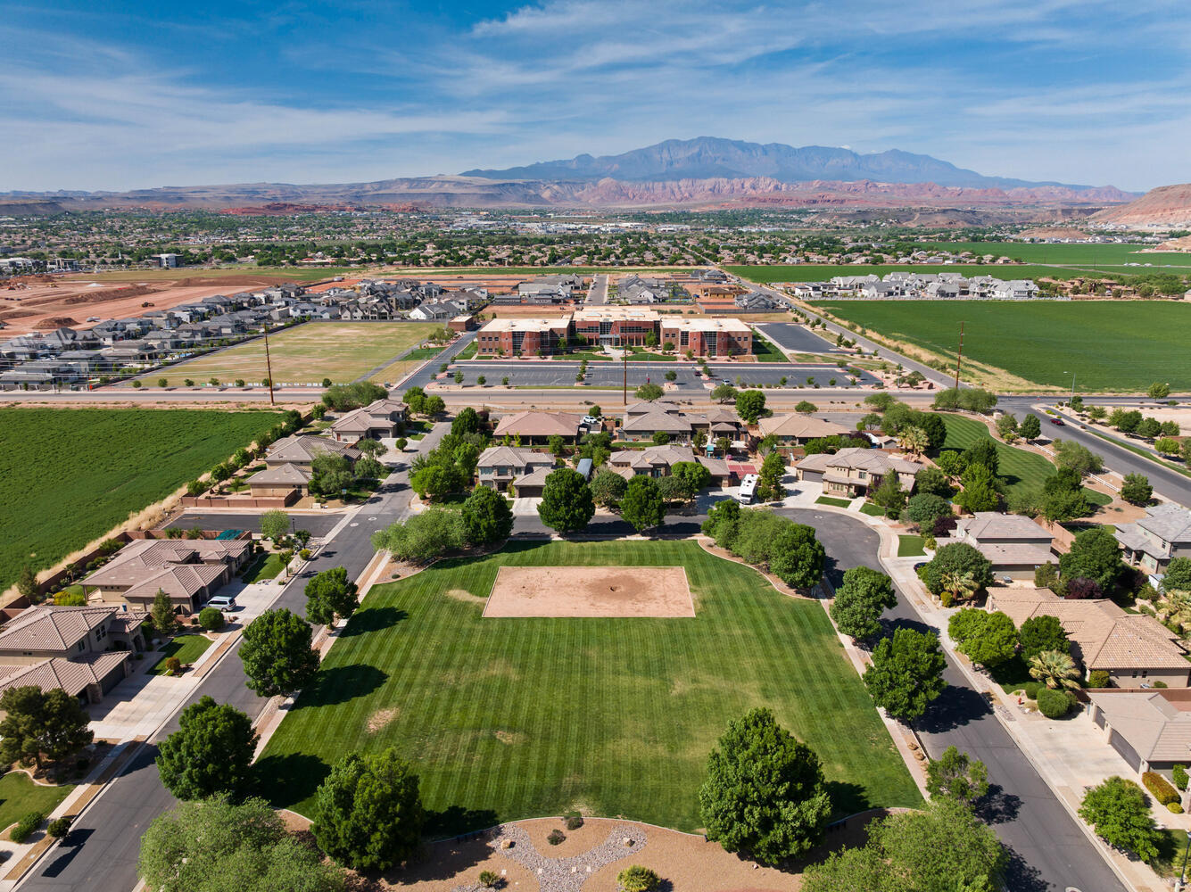 DAYBREAK PARK - Residential