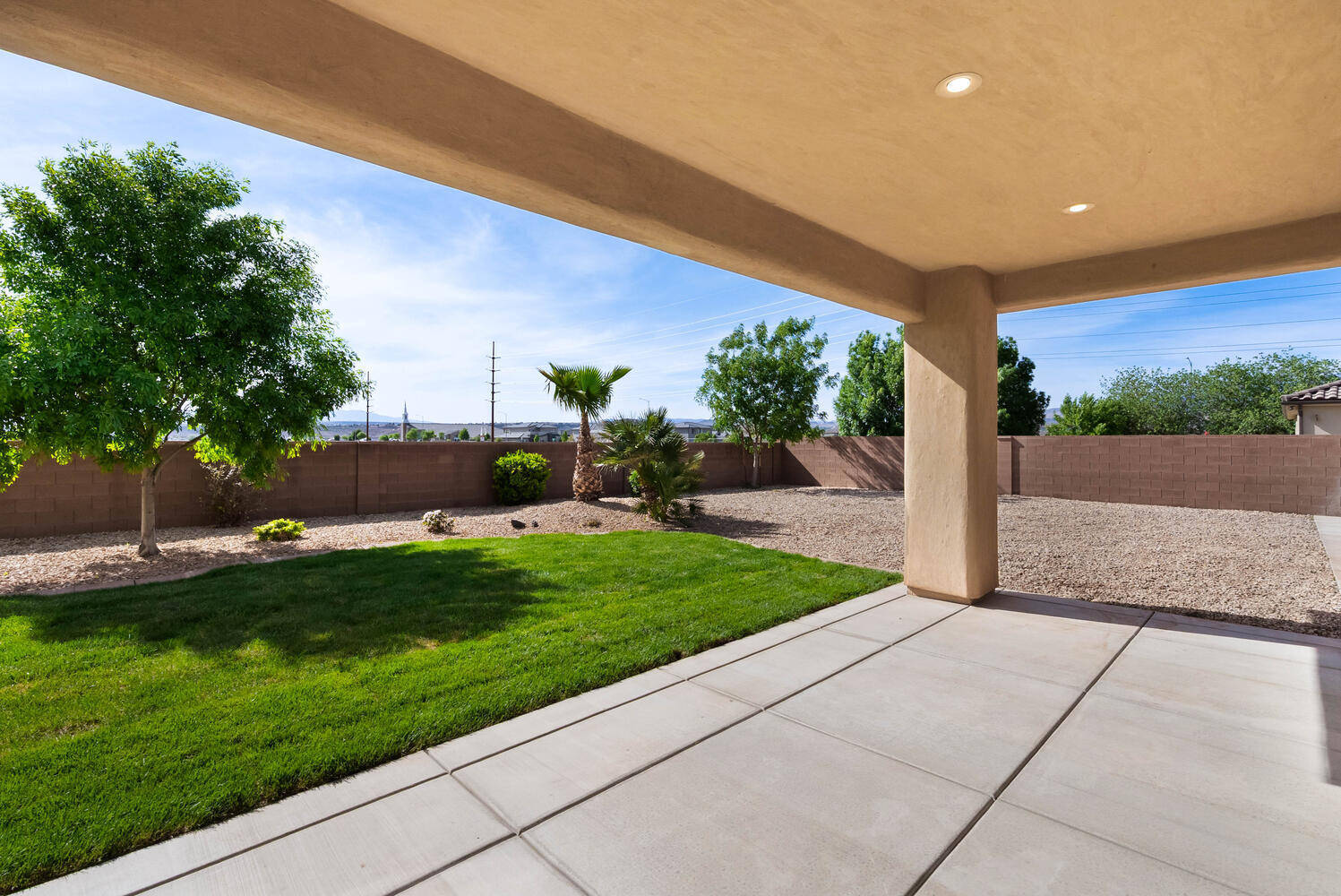 DAYBREAK PARK - Residential