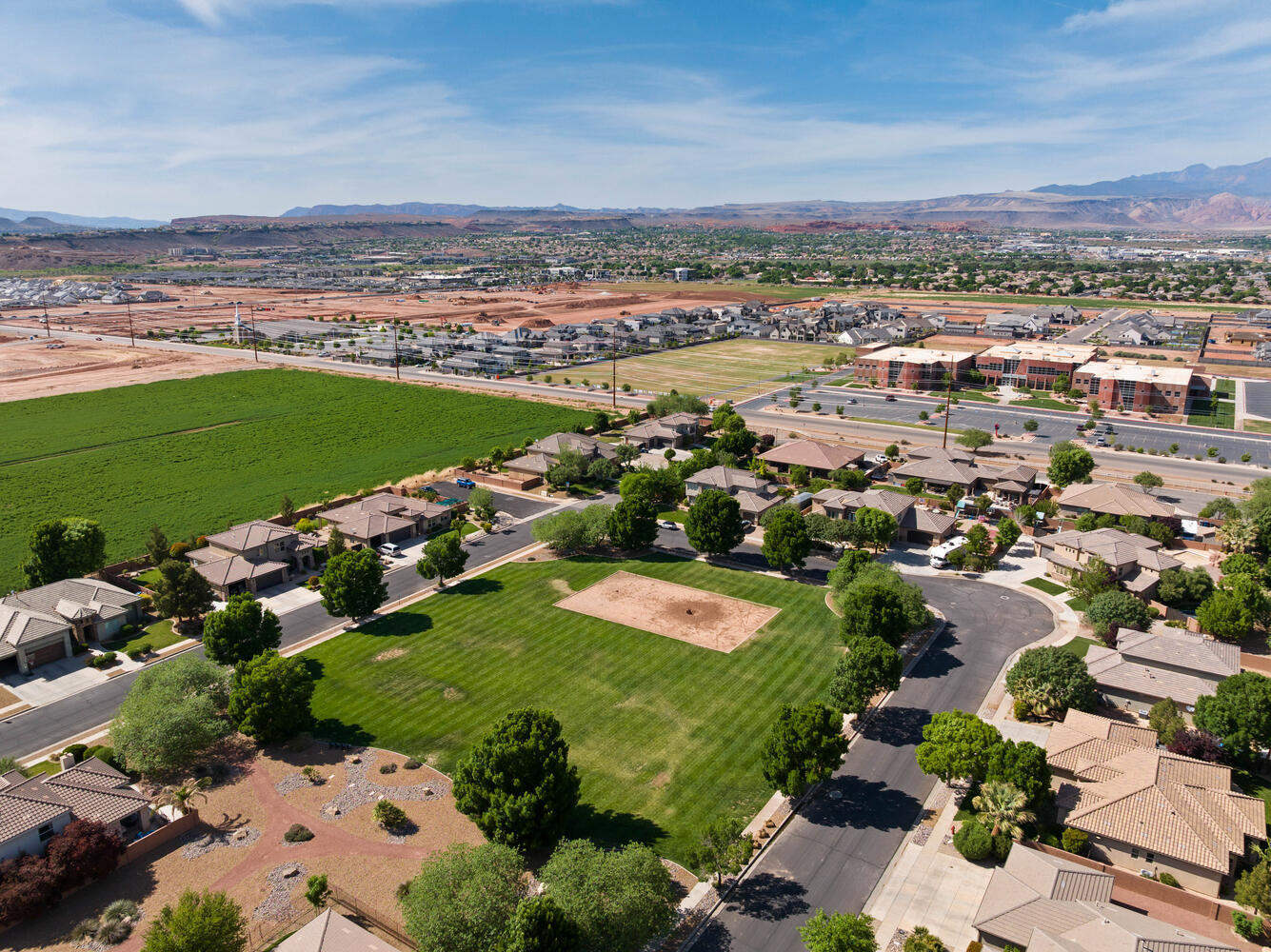 DAYBREAK PARK - Residential