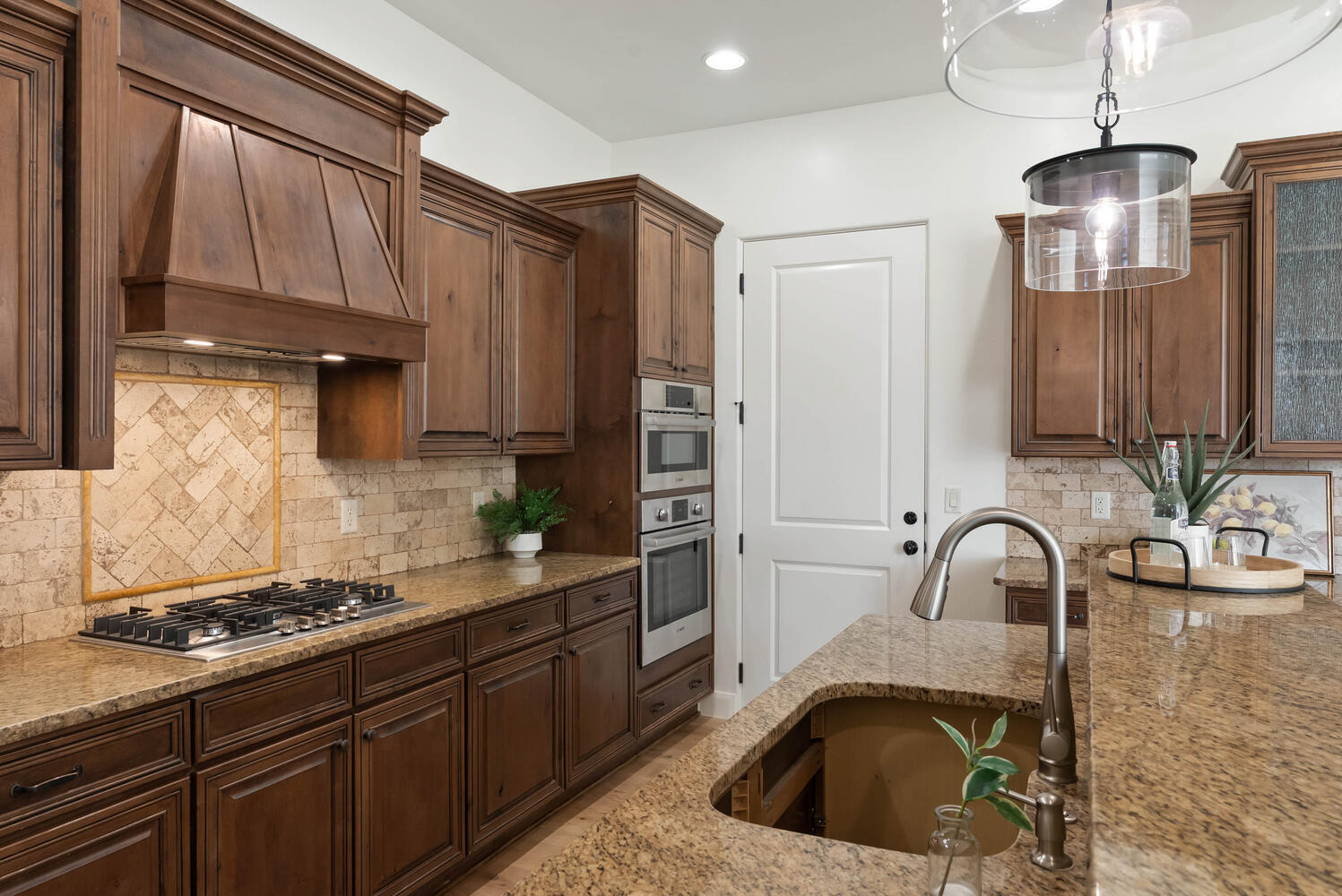 DAYBREAK PARK - Residential