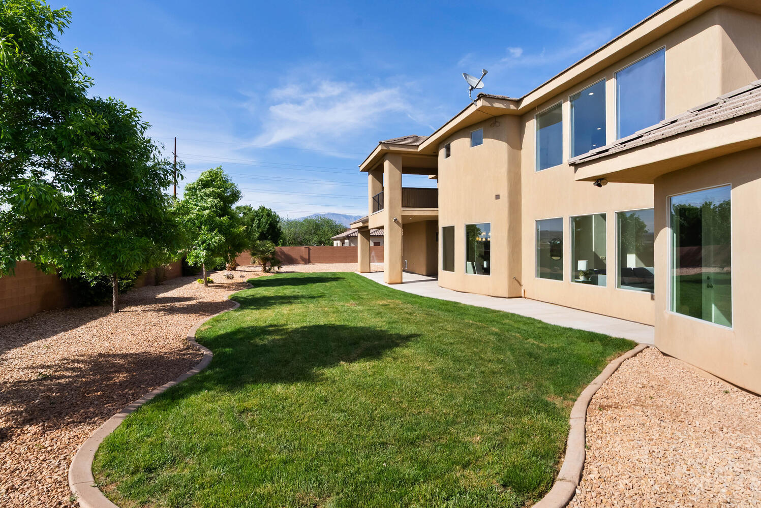 DAYBREAK PARK - Residential