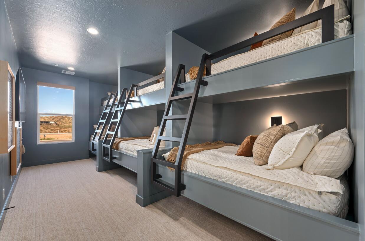 ISLAND AT CORAL CANYON - Residential