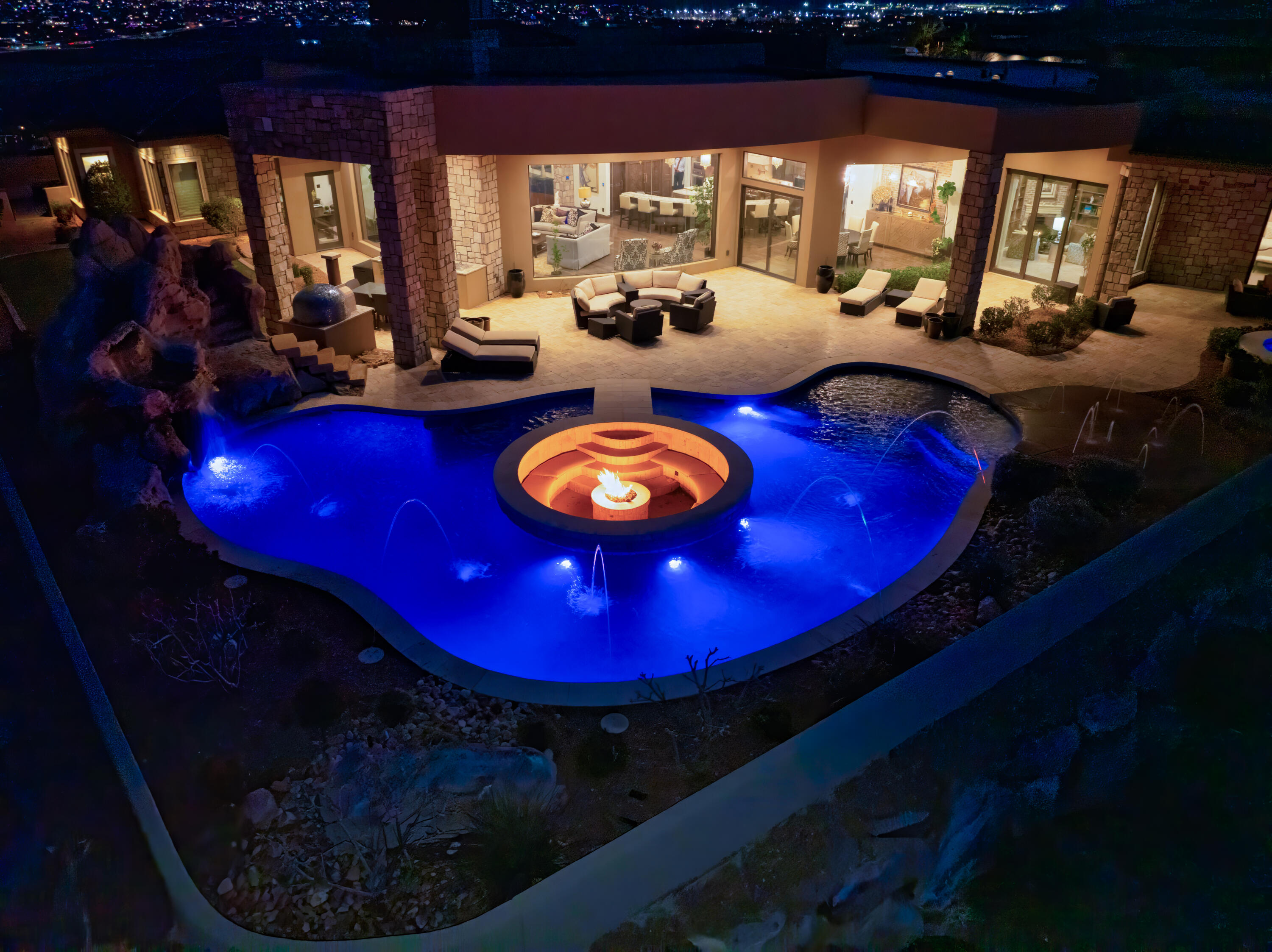 St George, Utah 84790, United States, 4 Bedrooms Bedrooms, ,5 BathroomsBathrooms,Residential,Active,2699