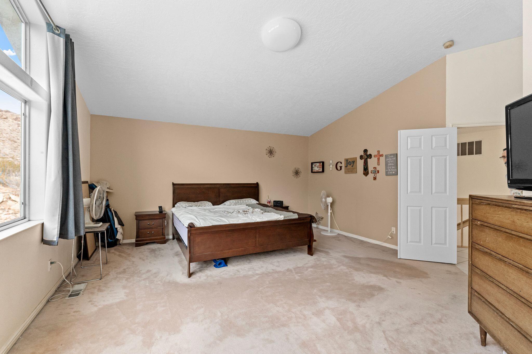 BLOOMINGTON COUNTRY CLUB - Residential