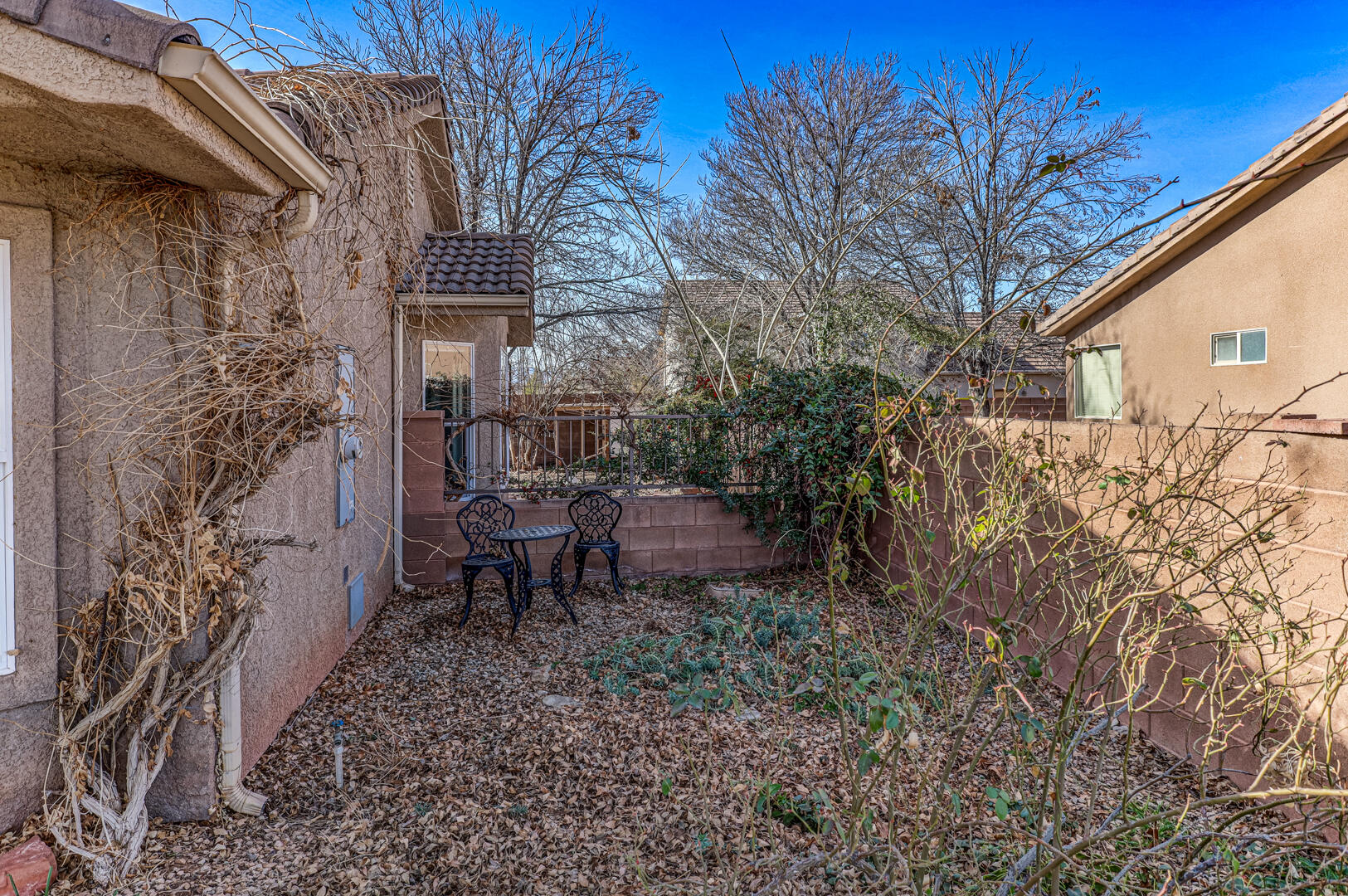 FIELDS - Residential