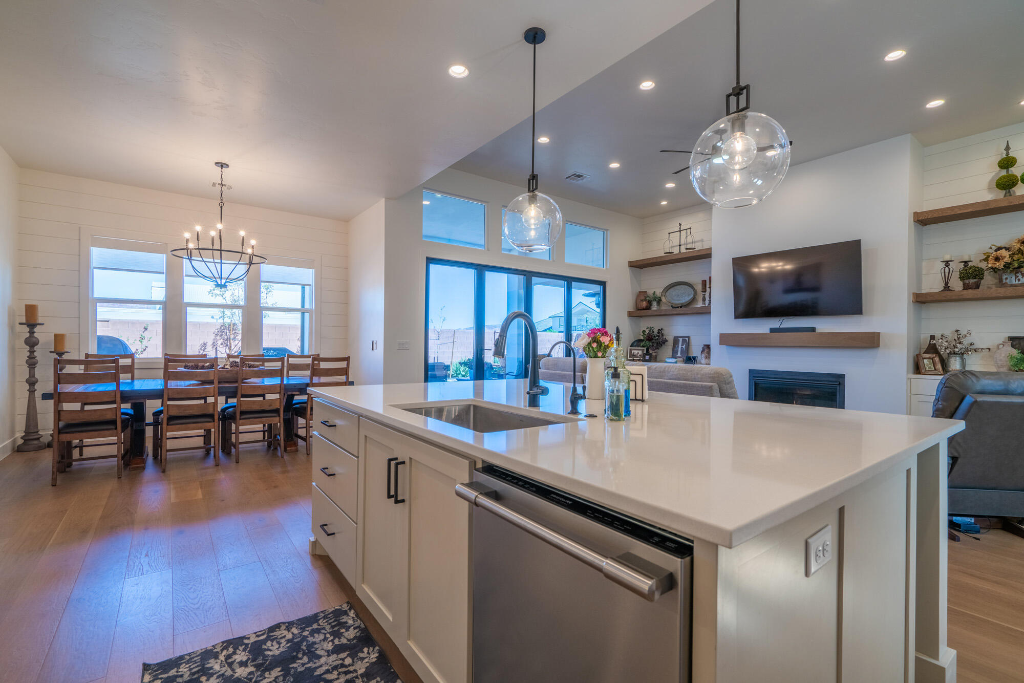 CRIMSON VISTAS - Residential