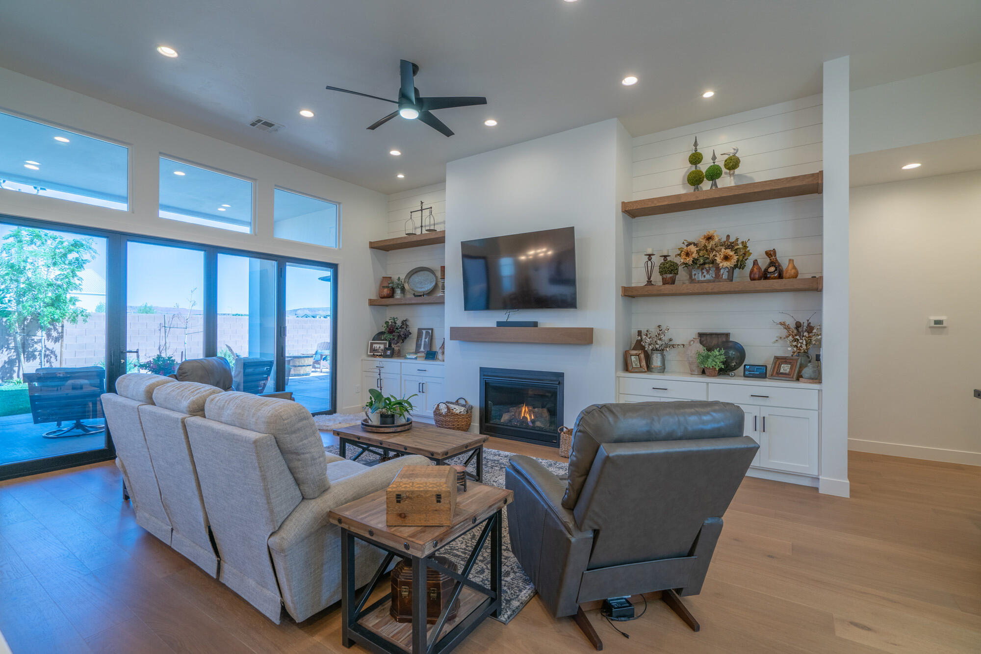 CRIMSON VISTAS - Residential