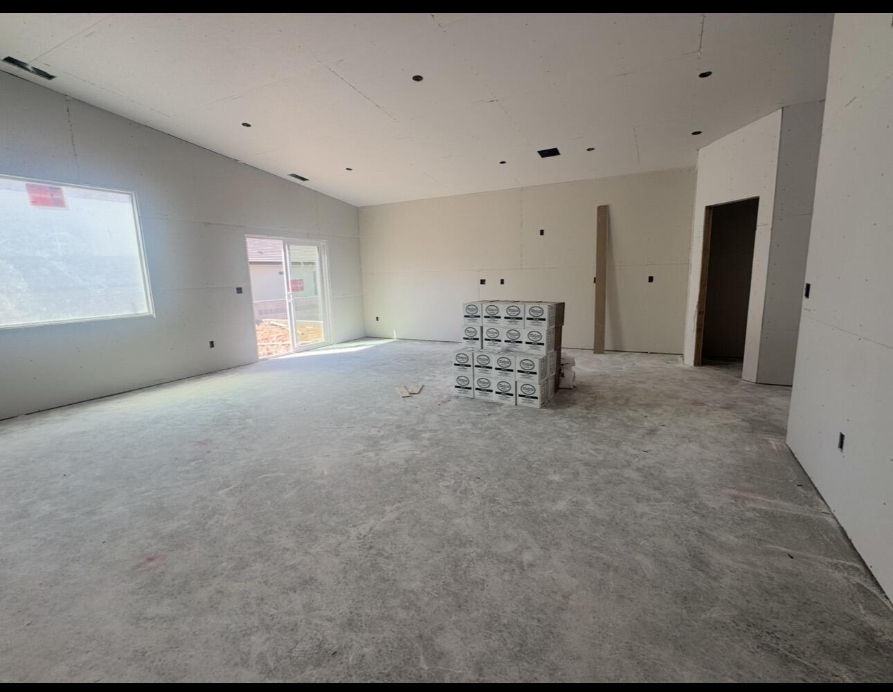 PEREGRINE POINTE WEST - Residential