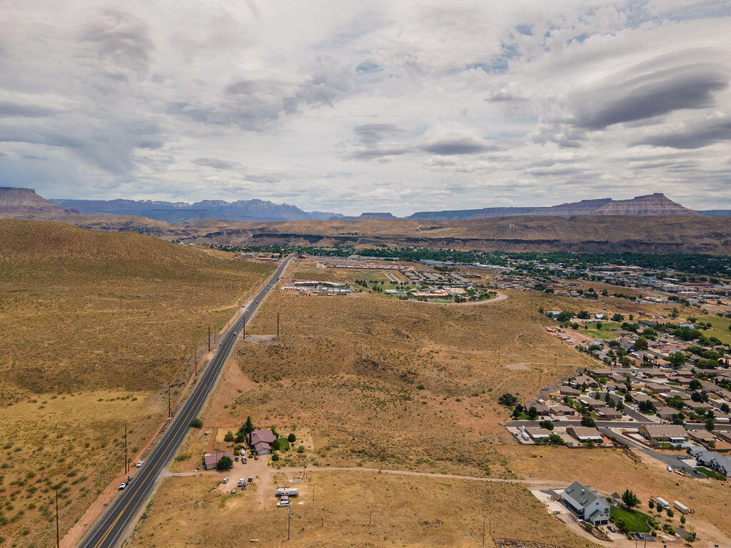 HURRICANE TOWNSITE - Land